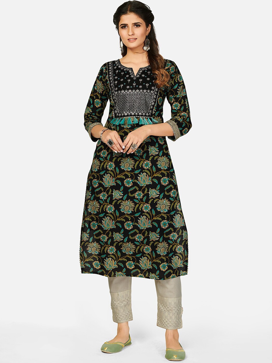 

Vbuyz Women Black Ethnic Motifs Embroidered Sequinned Embellished Work Kurta