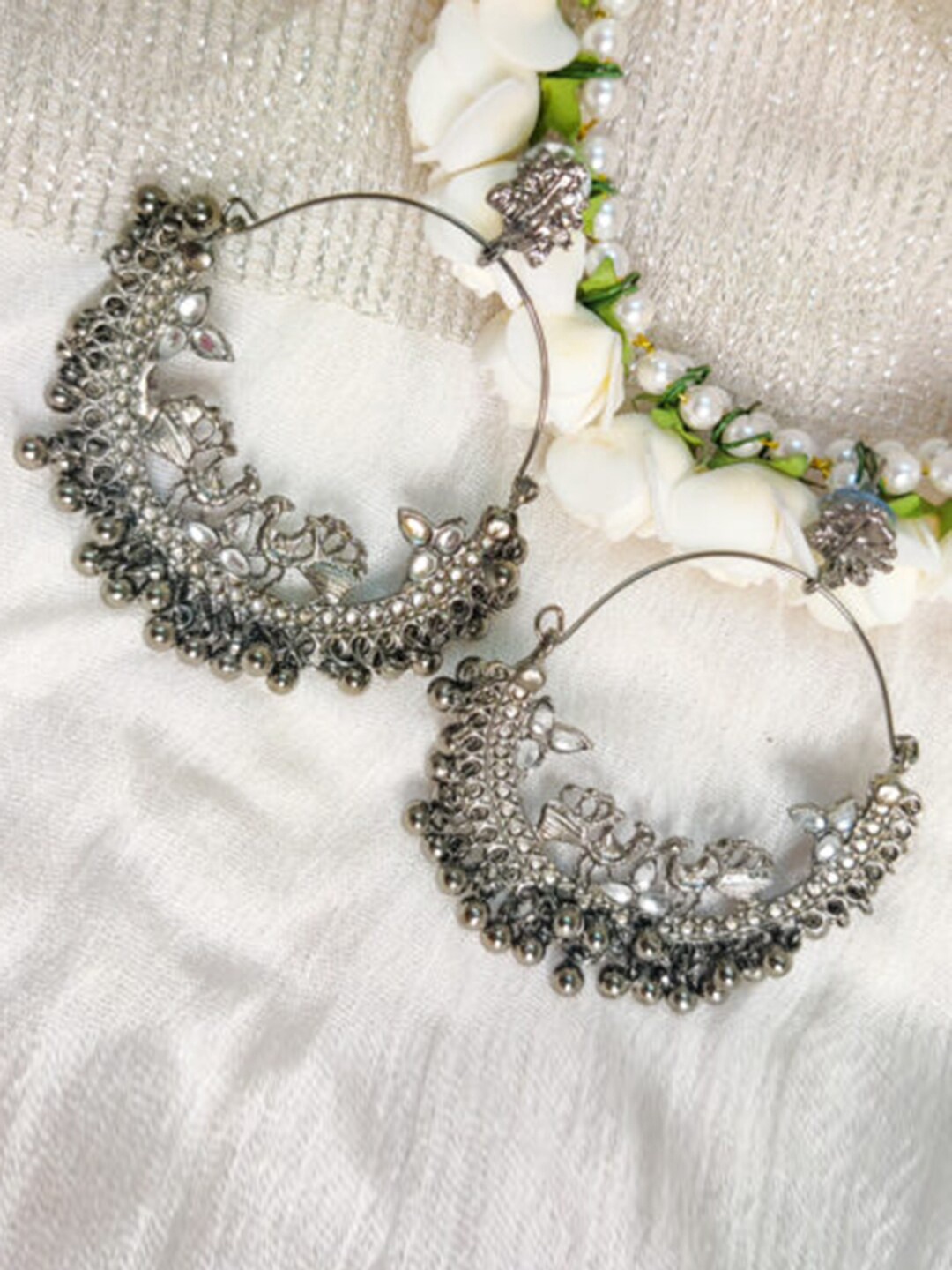 

Vembley Silver-Toned Circular Drop Earrings