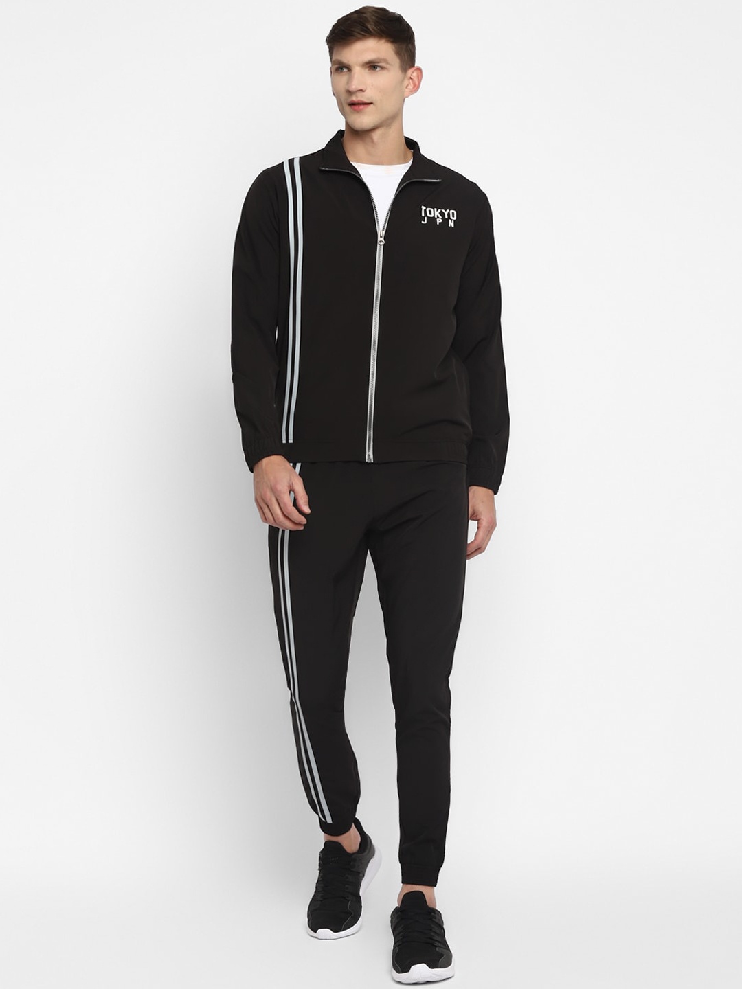 

Yuuki Men Black & White Striped Tracksuit