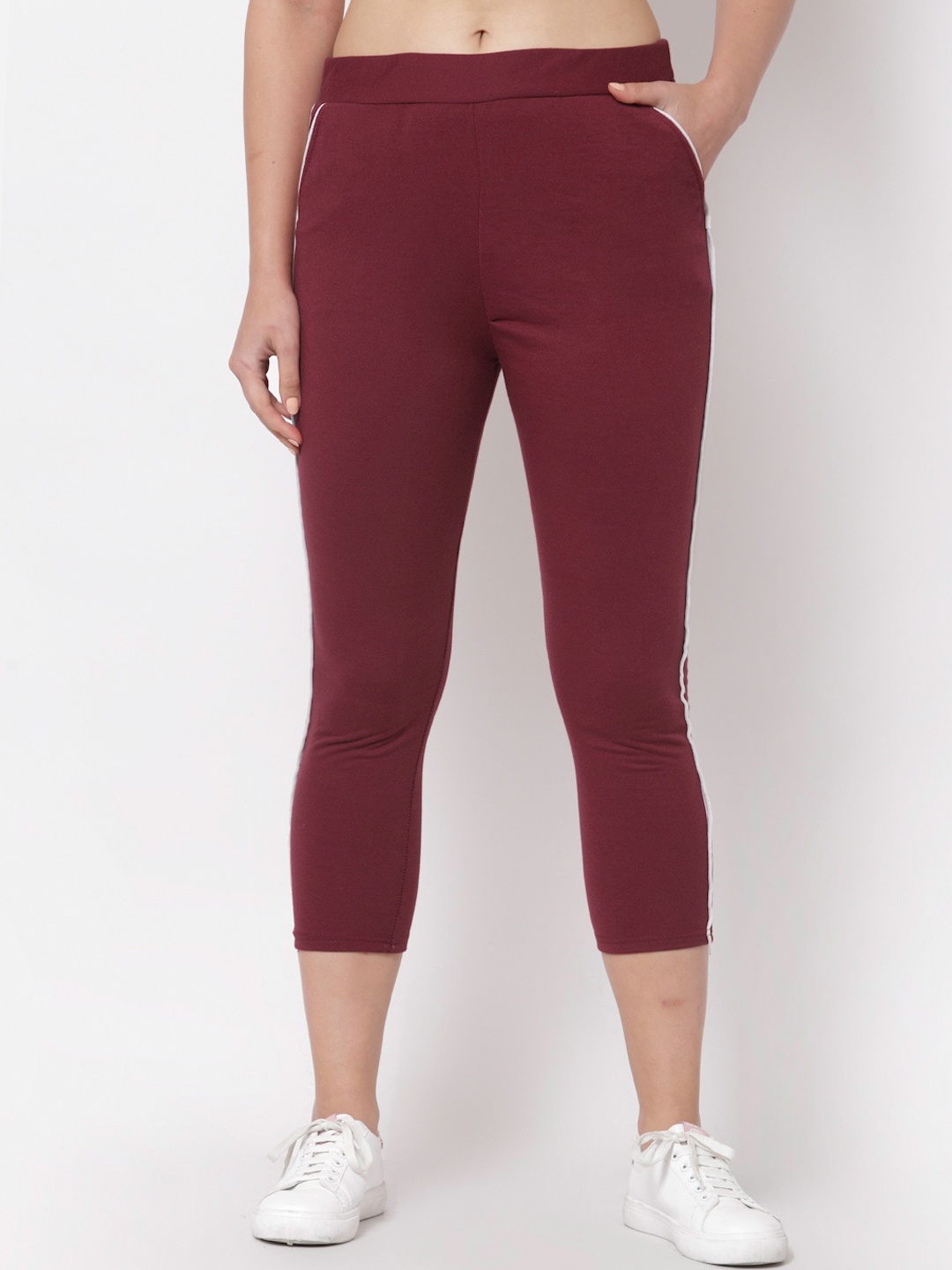 

KLOTTHE Women Maroon Solid Slim Fit Woolen Track Pants