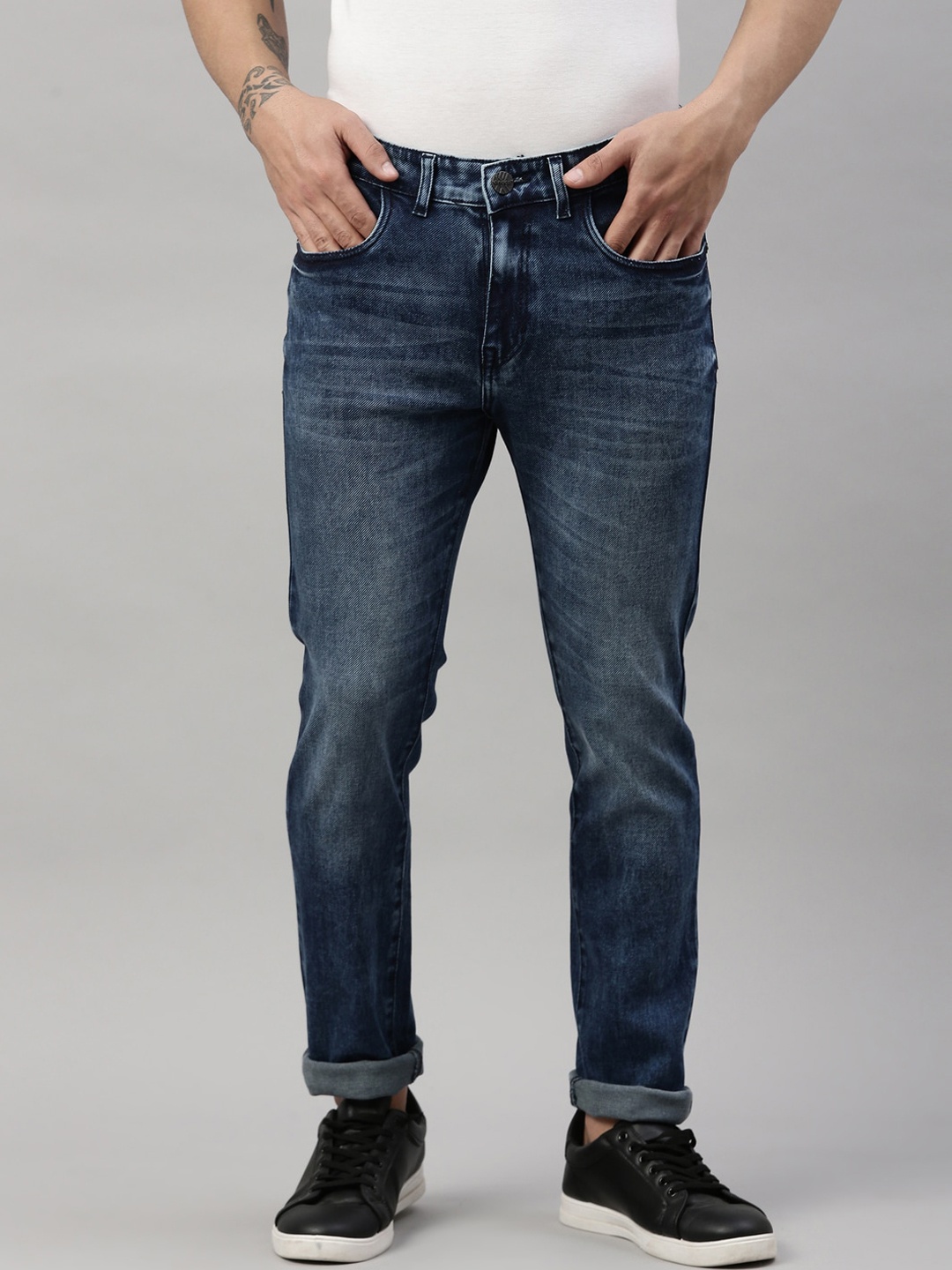 

CINOCCI Men Navy Blue Slim Fit Light Fade Stretchable Jeans