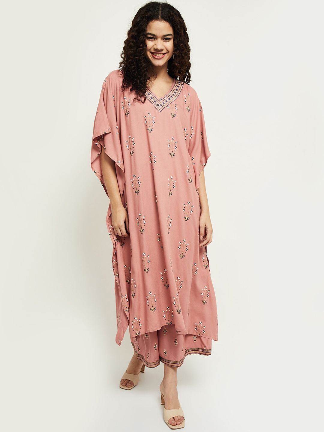 

max Women Mauve & Green Floral Printed Flared Sleeves Kurta