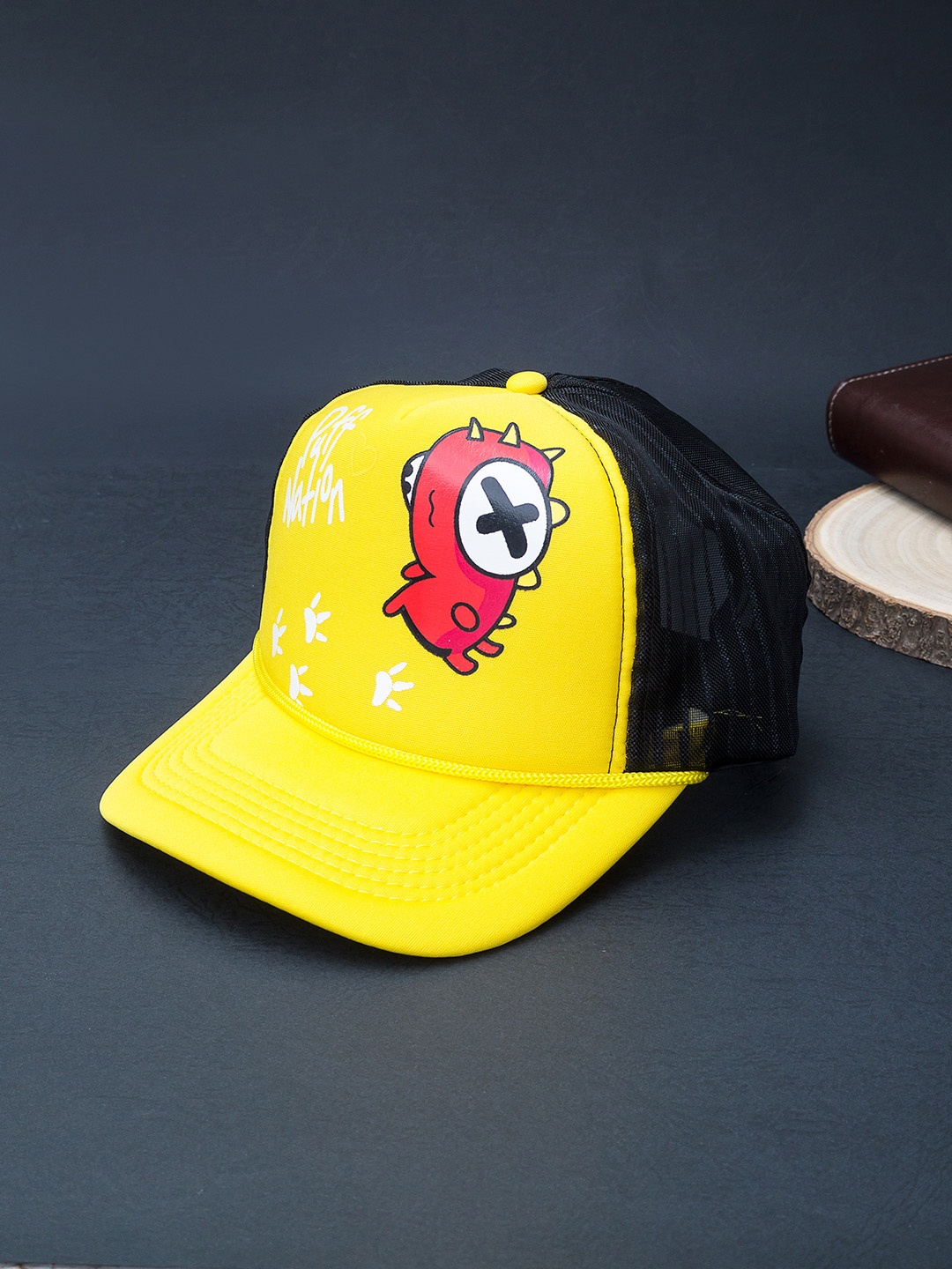 

Golden Peacock Men Yellow & Black Colourblocked Baseball Cap