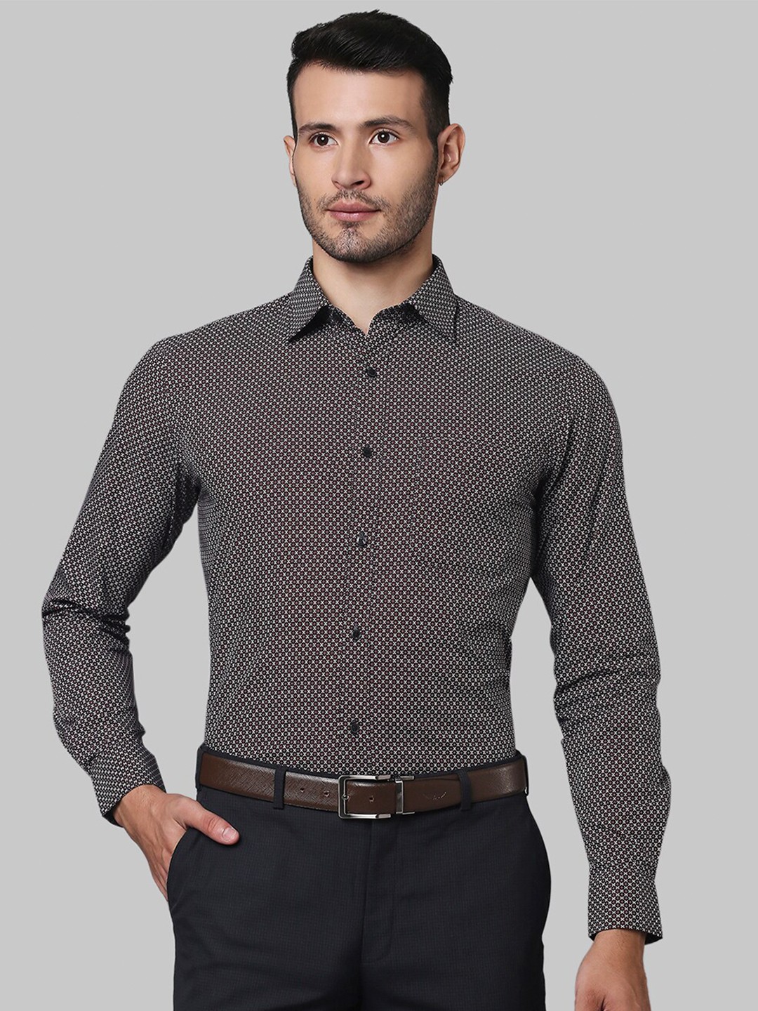 

Raymond Men Maroon & Navy Blue Slim Fit Printed Cotton Formal Shirt