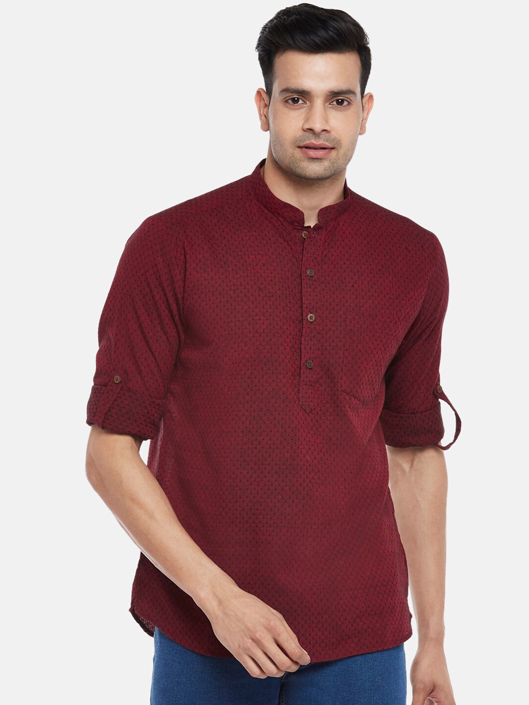 

indus route by Pantaloons Men Pure Cotton Maroon Dobby Kurta