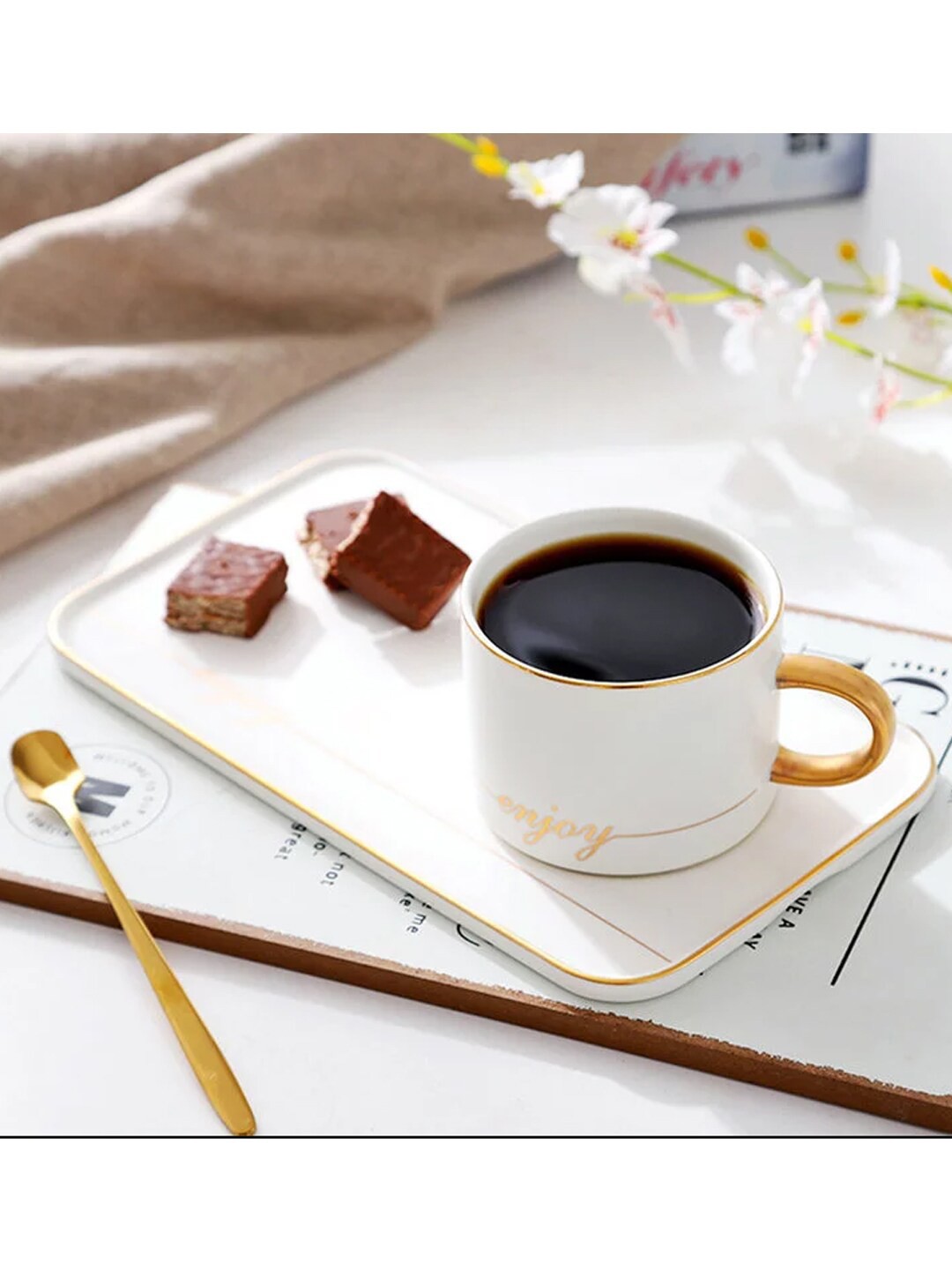 

BonZeaL White Love Printed Tea Mug