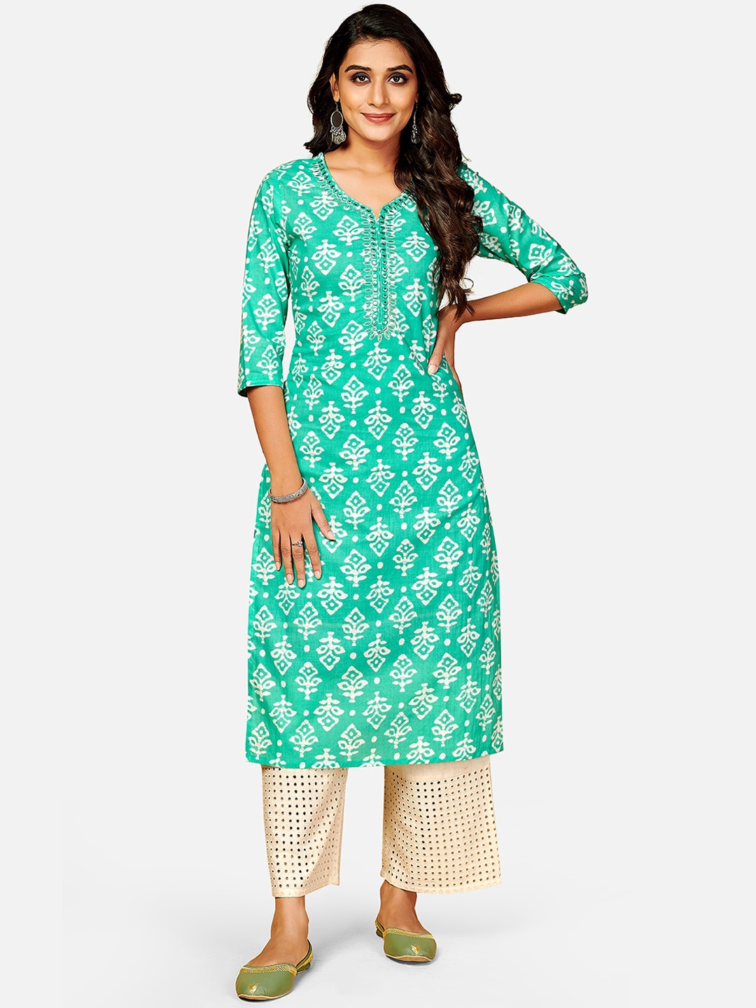 

KALINI Women Sea Green & White Ethnic Motifs Printed Mirror Work Kurta
