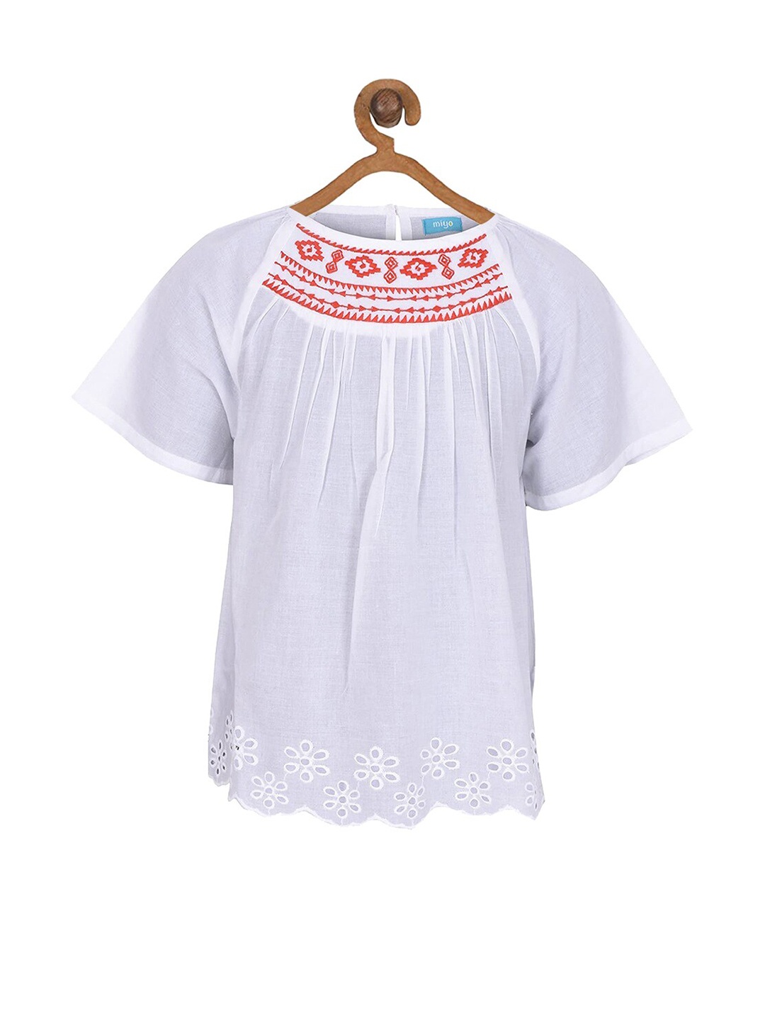 

Miyo Girls White & Red Geometric Embroidered Schiffli Top