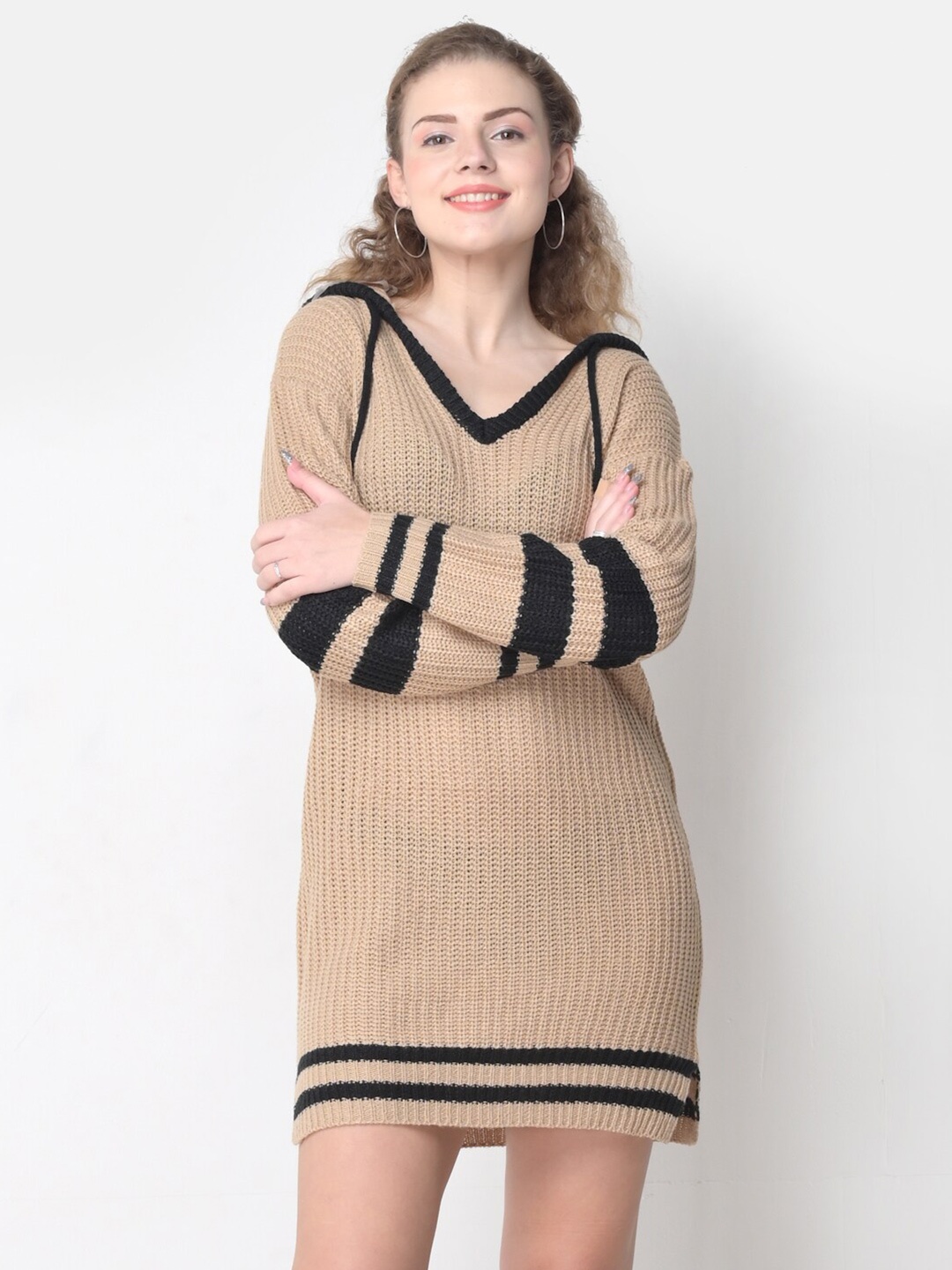 

NoBarr Beige & Black Self Design Hooded Sheath Dress