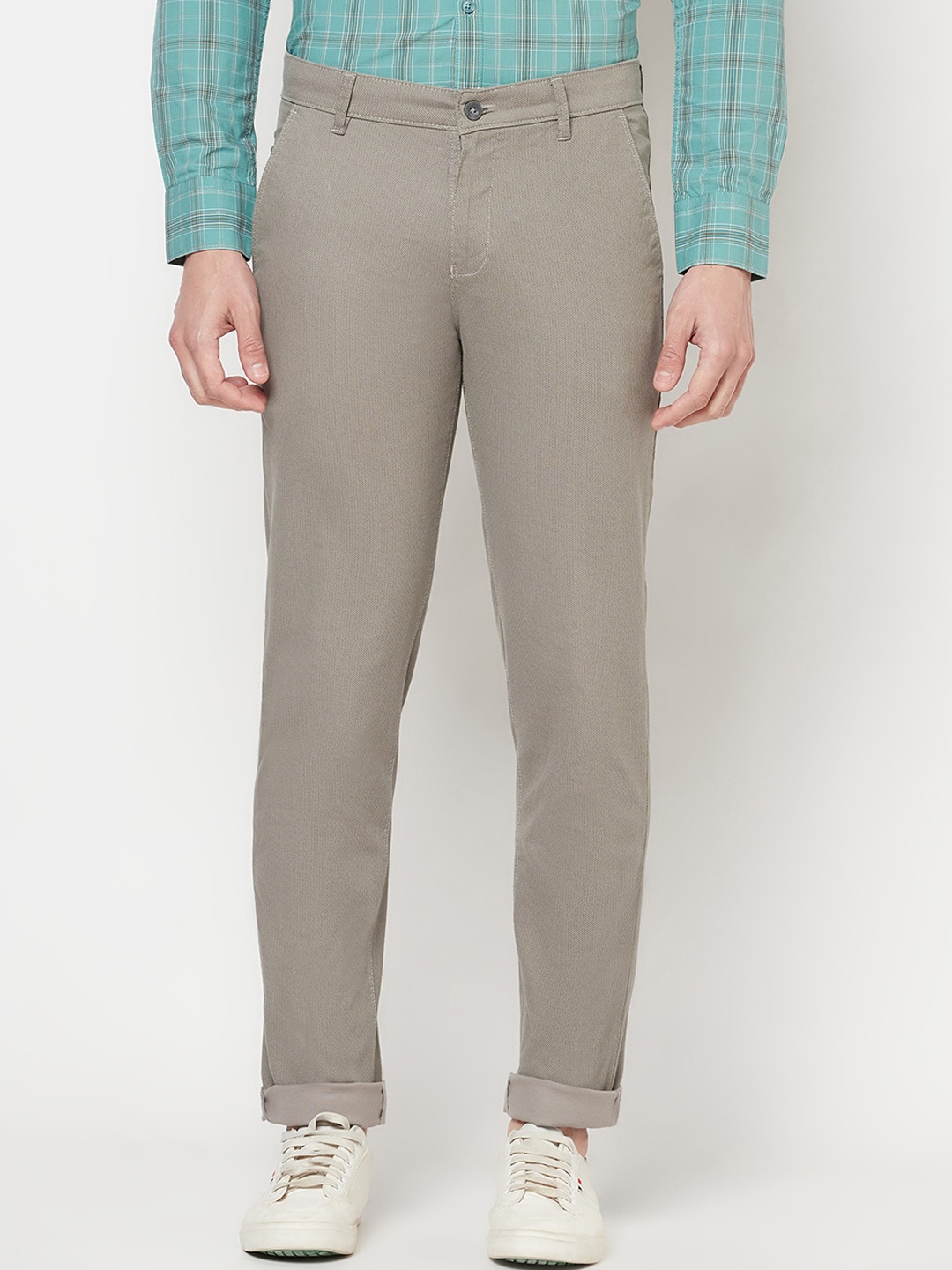 

Crimsoune Club Men Grey Solid Slim Fit Trousers