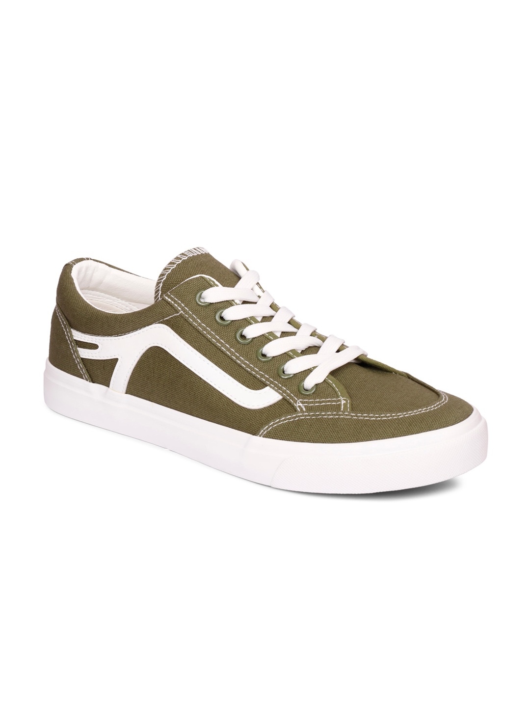 

CIPRAMO SPORTS Men Green And White Colourblocked Sneakers
