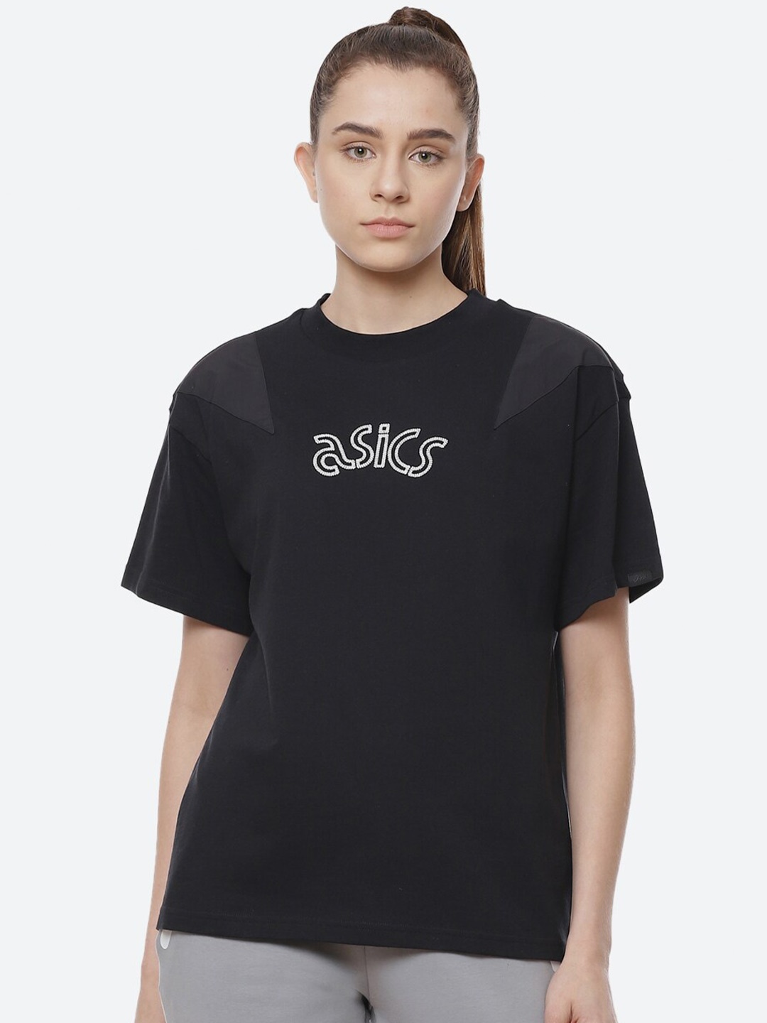 

ASICS Women Black Typography Printed Outdoor Walking T-shirt W EMBROIDERY SS