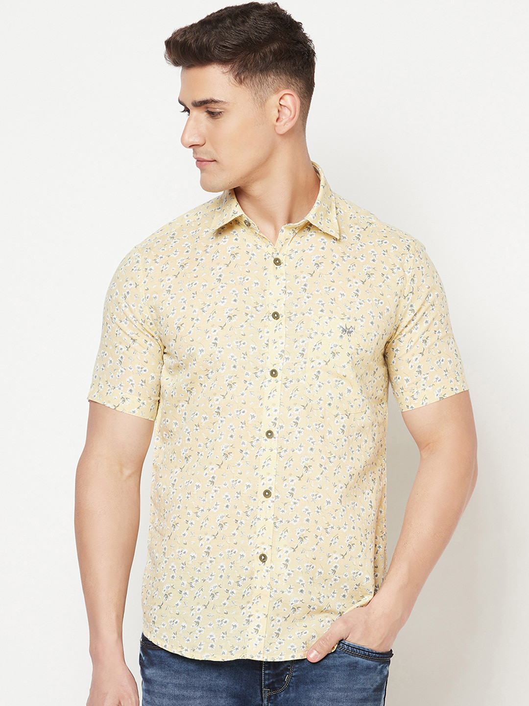 

Crimsoune Club Men Yellow & White Slim Fit Printed Cotton Linen Casual Shirt