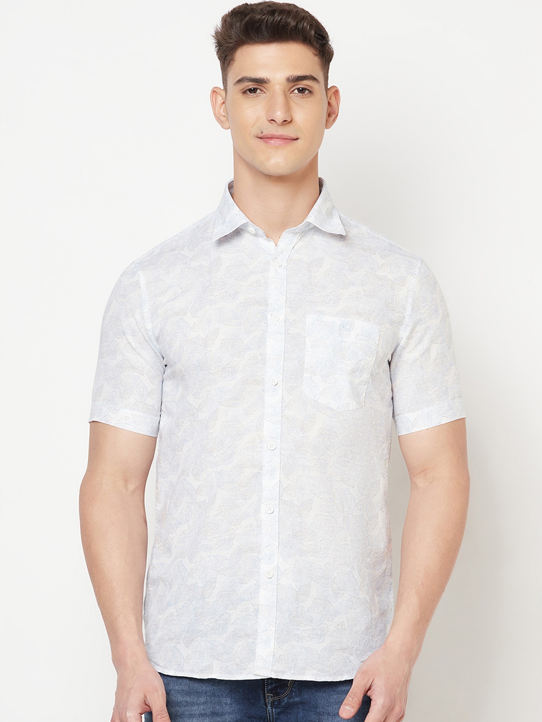 

Crimsoune Club Men White Slim Fit Floral Printed Casual Shirt