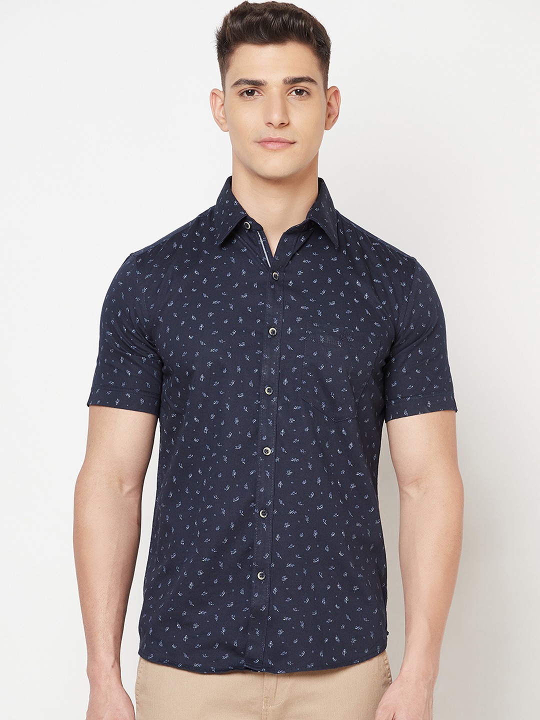 

Crimsoune Club Men Navy Blue Slim Fit Printed Casual Shirt