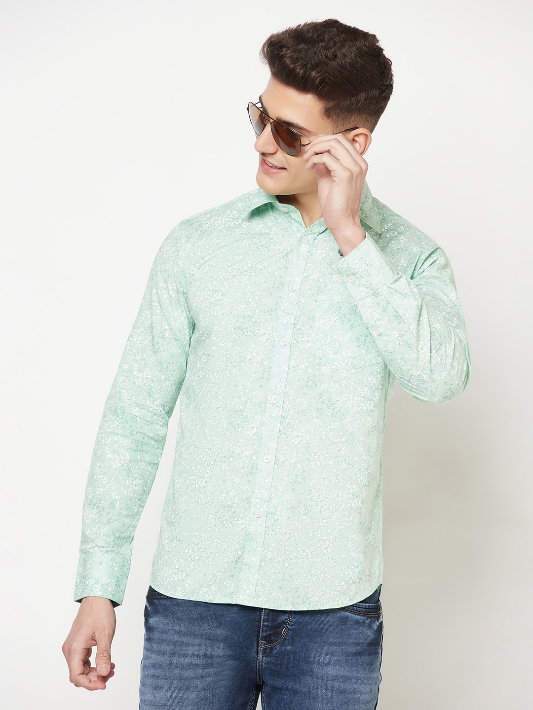 

Crimsoune Club Men Green Slim Fit Floral Printed Casual Shirt