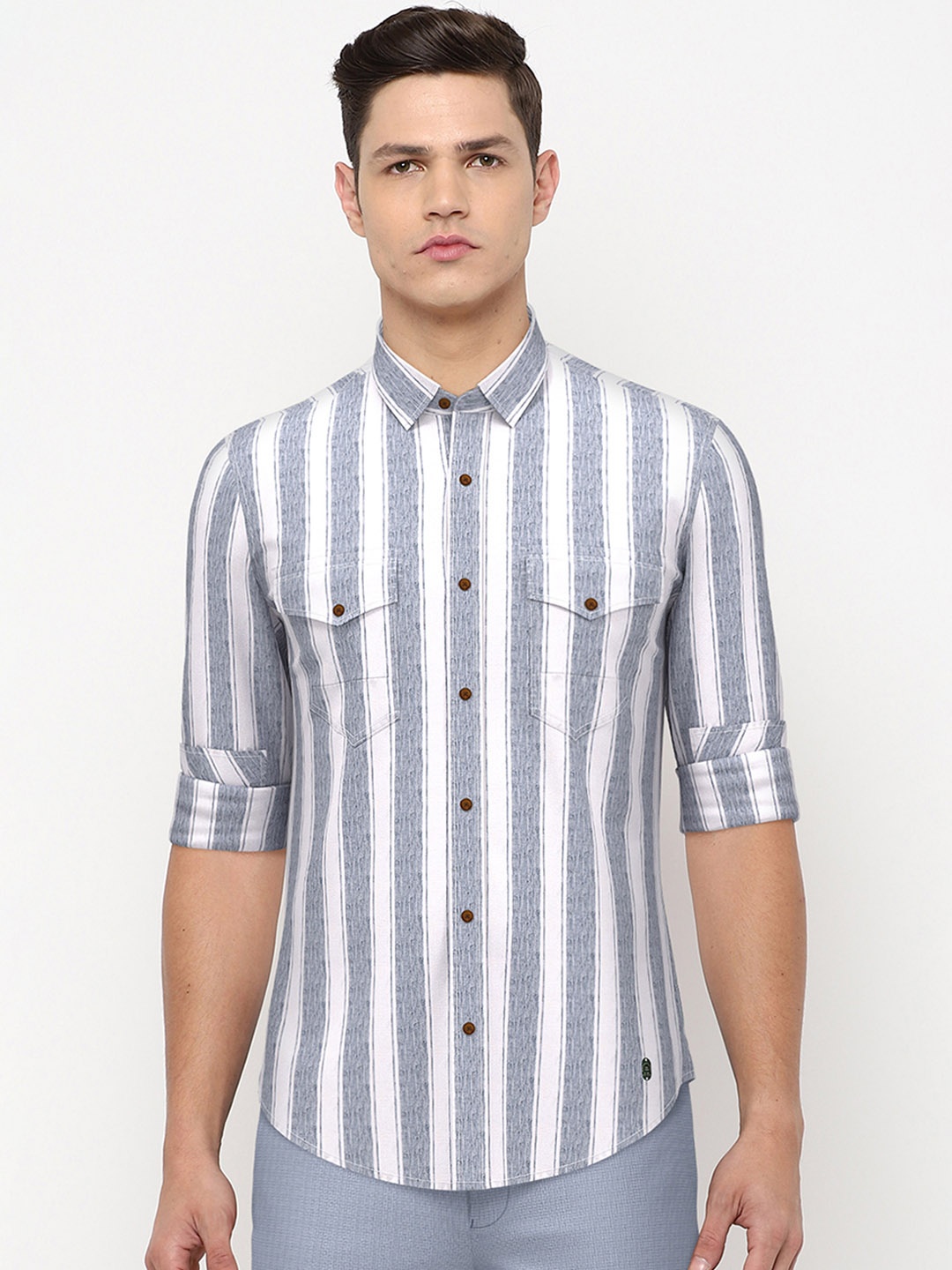 

Peter England Casuals Men Grey Slim Fit Striped Pure Cotton Casual Shirt