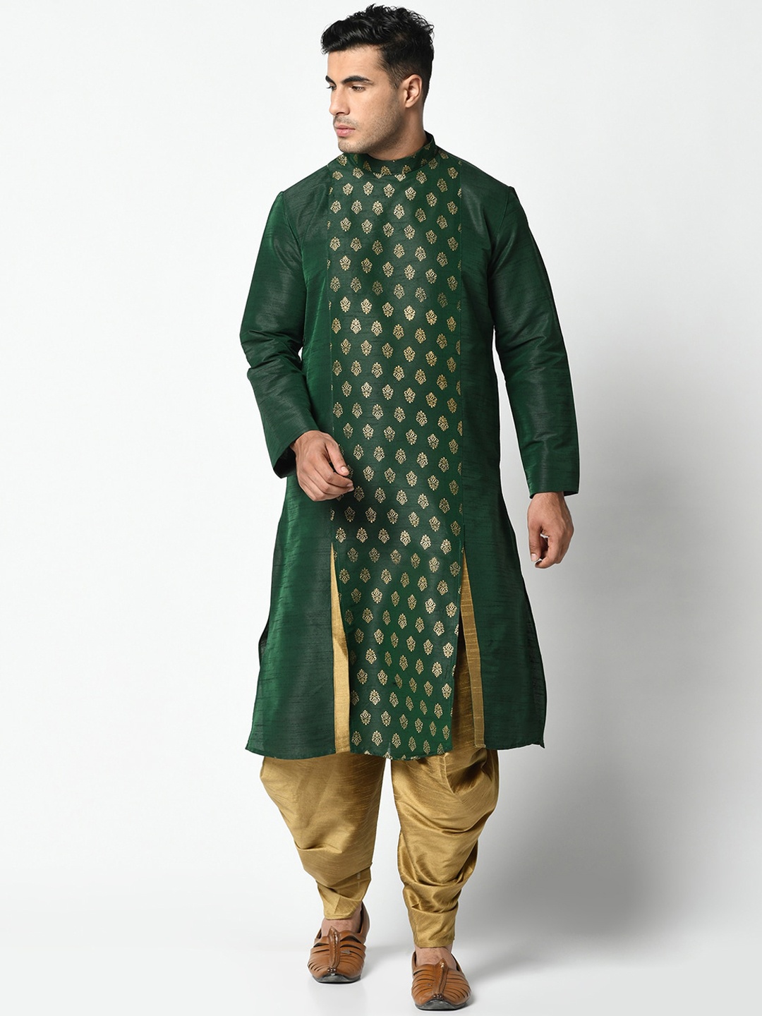 

DEYANN Men Green & Gold-Coloured Screen Printed Dupion Silk Kurta with Dhoti Pants