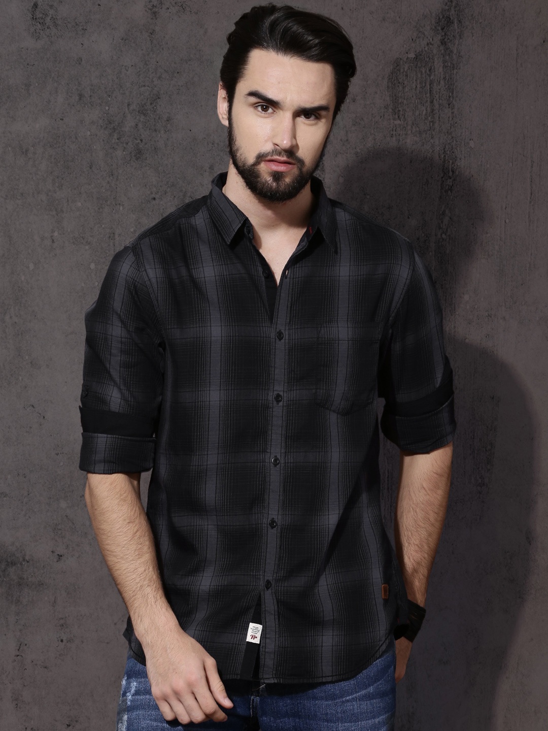

Roadster Men Black & Grey Shadow Check Casual Shirt
