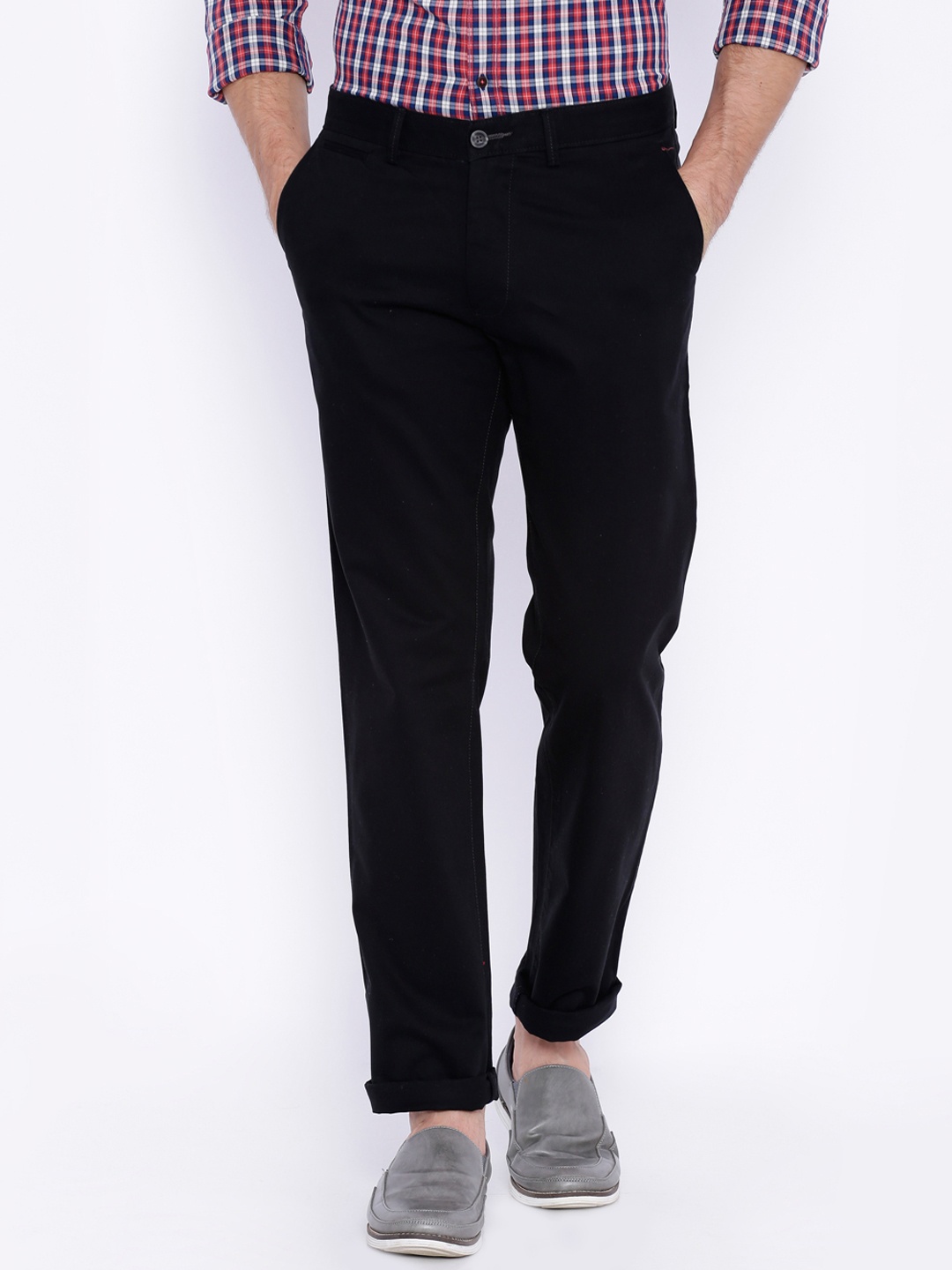 

Basics Men Black Solid Slim Fit Chinos