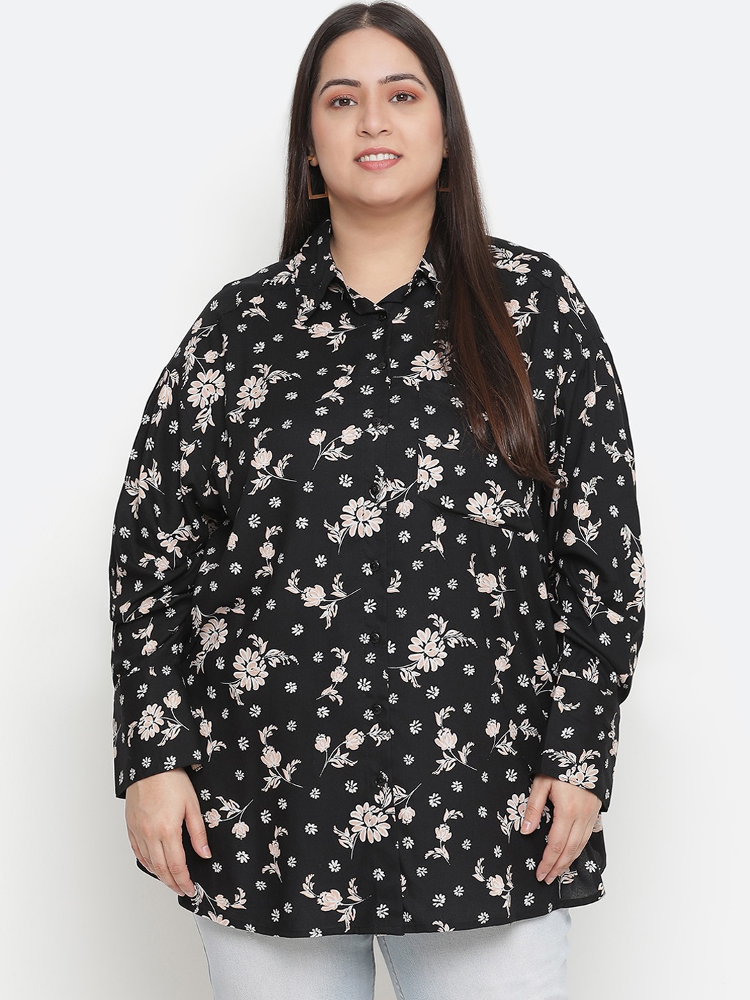 

Oxolloxo Women Plus Size Black & White Comfort Printed Casual Shirt