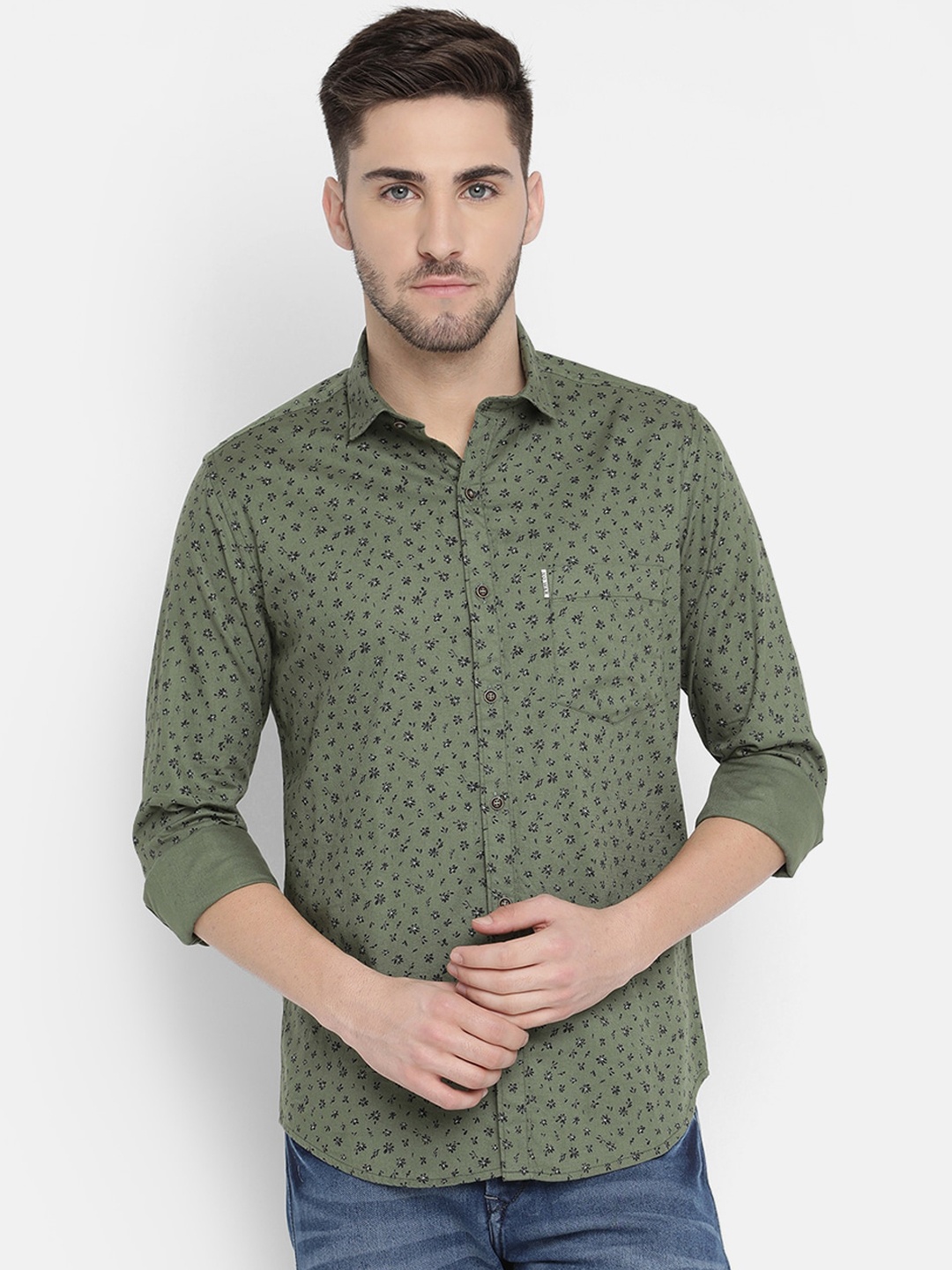 

V2 Value & Variety Men Green Slim Fit Printed Formal Shirt