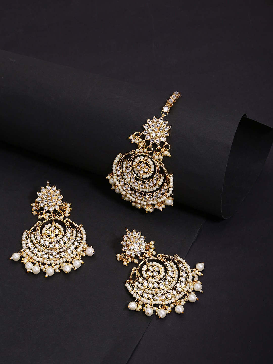 

Yellow Chimes Pearl & Gold-Toned Chandbali Earrings With Maangtikka