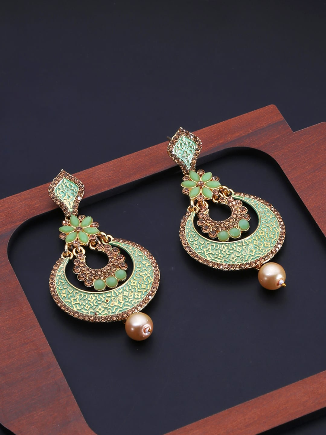 

Yellow Chimes Green Classic Chandbalis Earrings