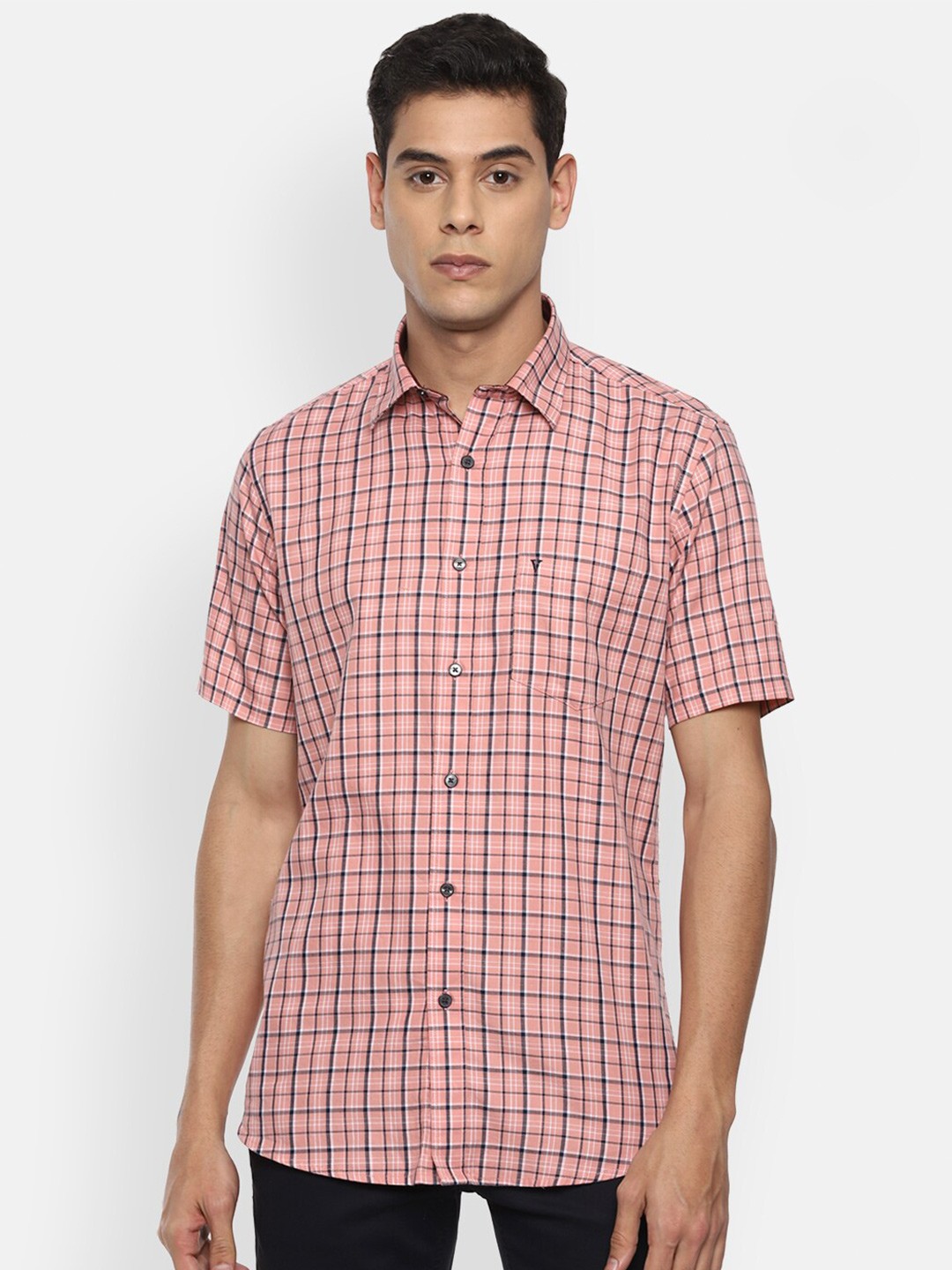 

Van Heusen Sport Men Pink Slim Fit Checked Casual Shirt