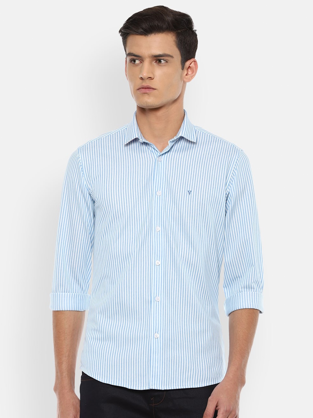 

Van Heusen Sport Men Blue Slim Fit Striped Casual Shirt