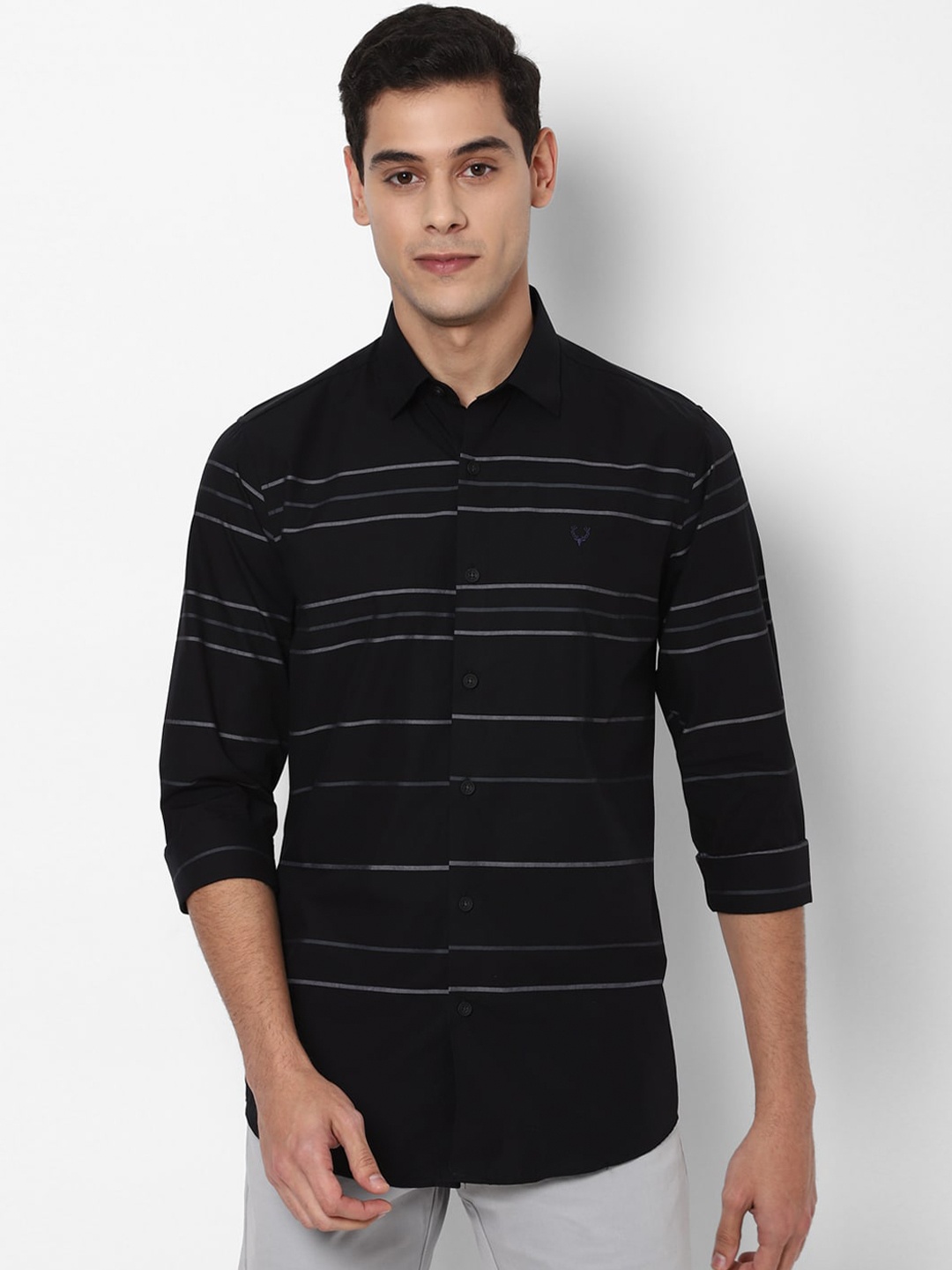 

Allen Solly Men Black Slim Fit Horizontal Stripes Striped Casual Shirt