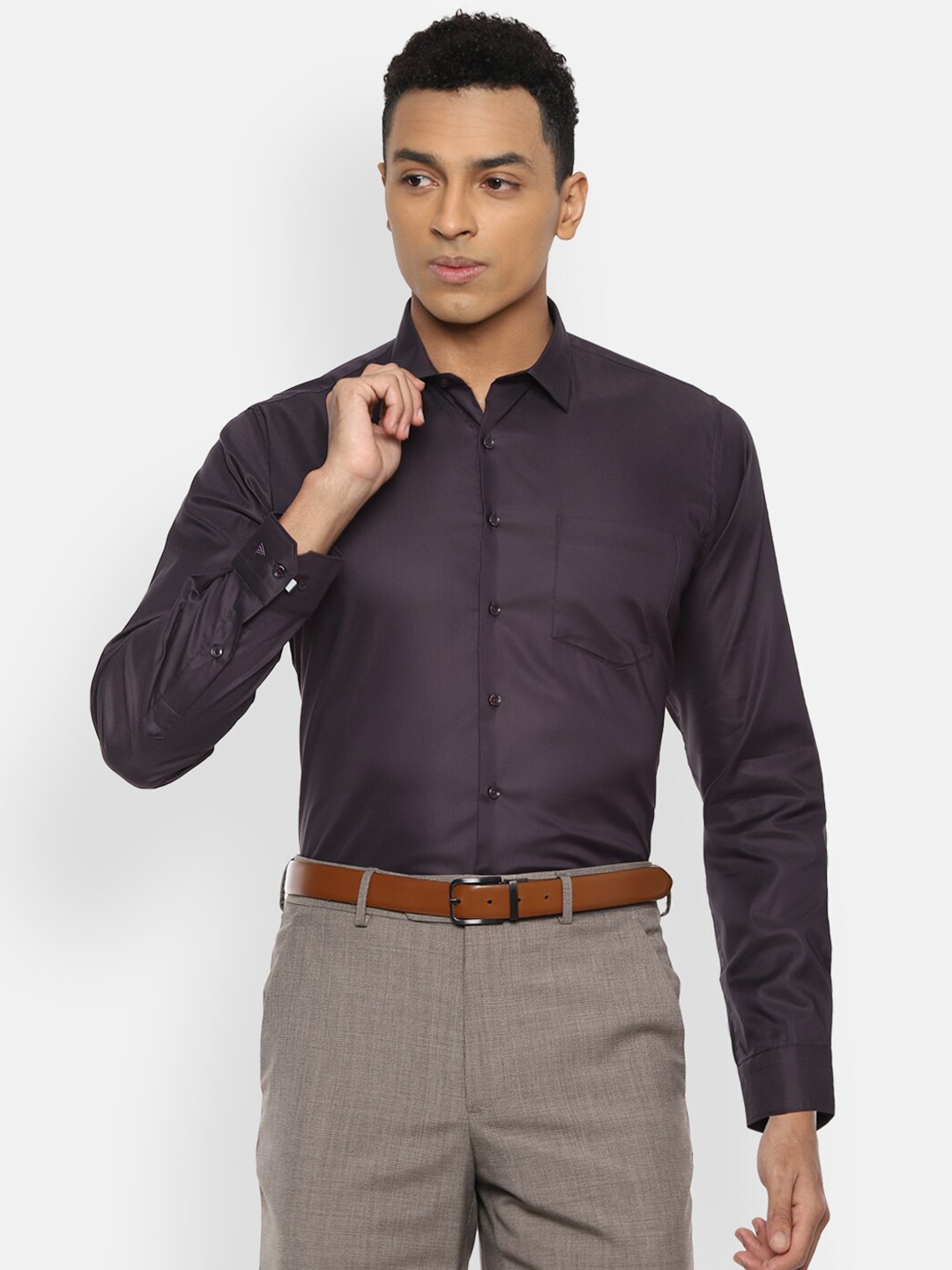 

Van Heusen Men Purple Slim Fit Pure Cotton Formal Shirt