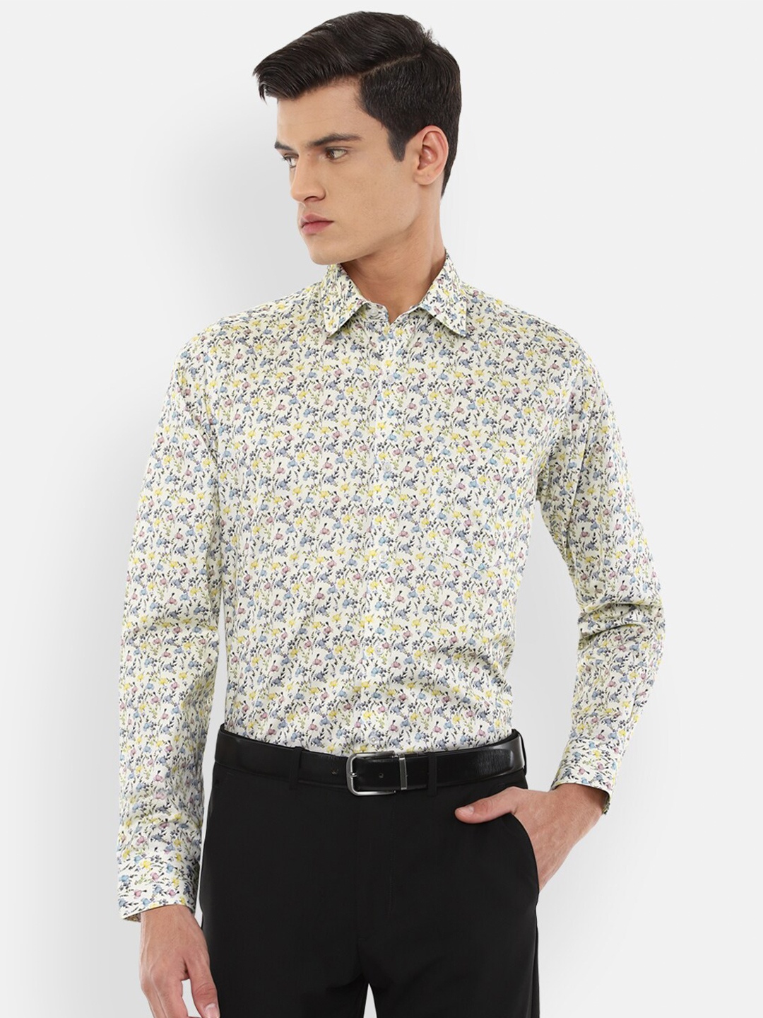 

Van Heusen Men Beige Floral Printed Pure Cotton Formal Shirt
