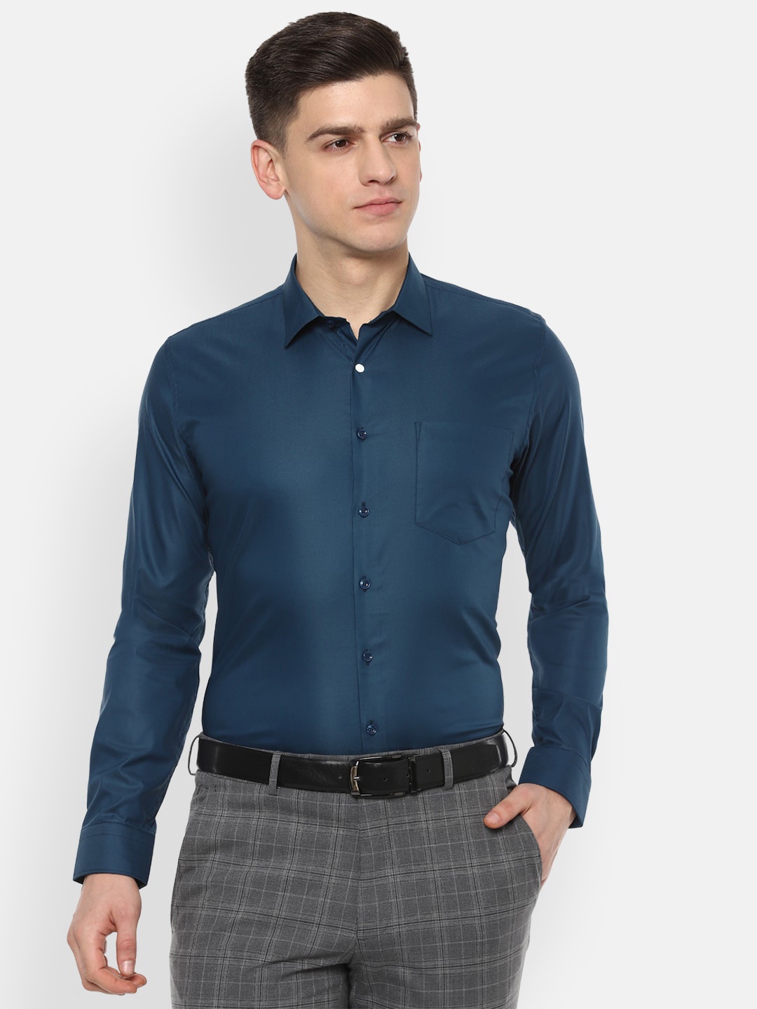 

Van Heusen Men Navy Blue Slim Fit Formal Shirt