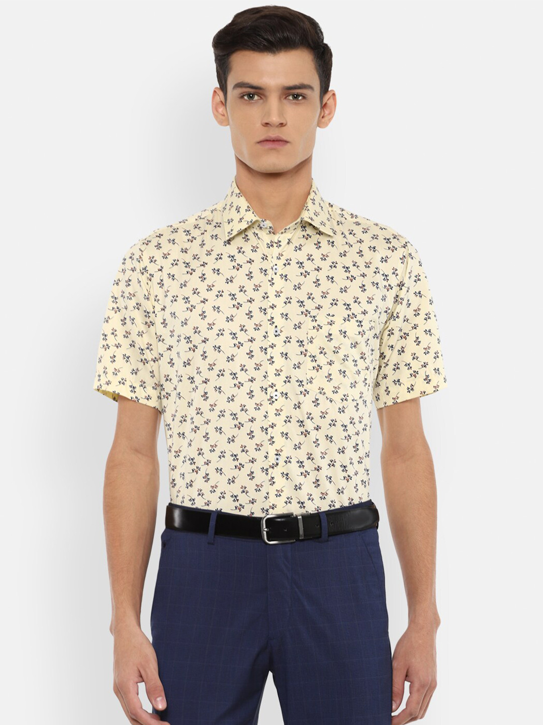 

Van Heusen Men Yellow & Blue Floral Printed Pure Cotton Formal Shirt