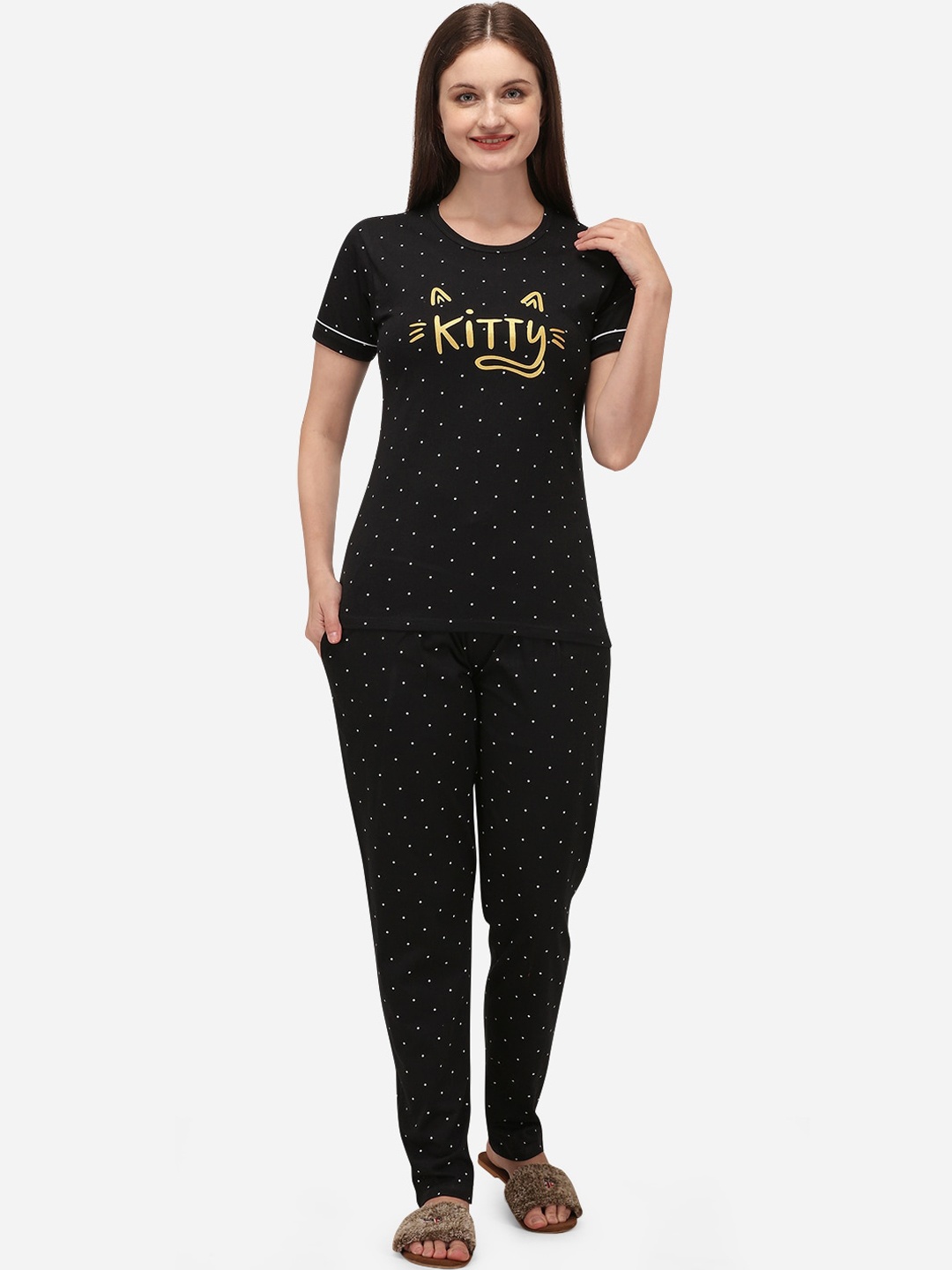 

Lenissa Women Black & White Printed Pure Cotton Night suit