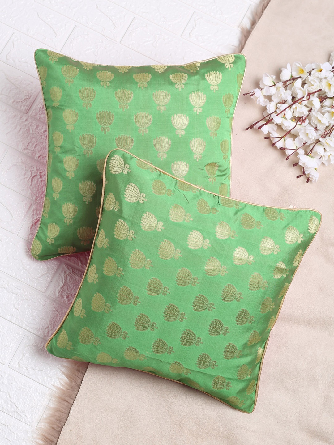 

SAKA DESIGNS Green & Pink Set of 2 Ethnic Motifs Square Cushion Covers