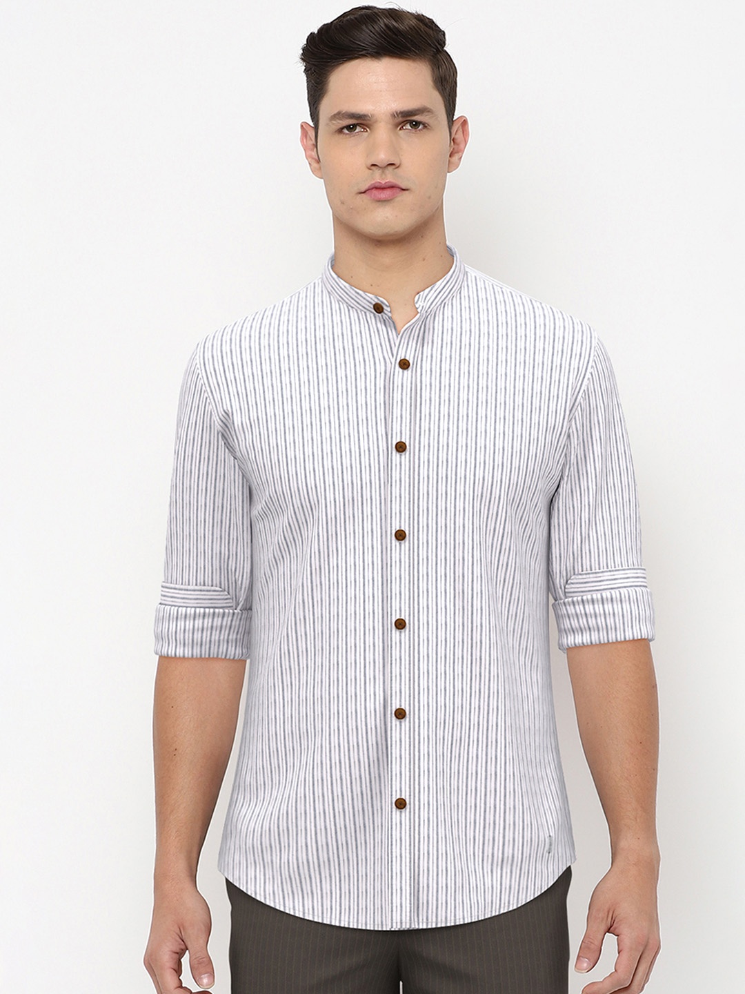 

Peter England Casuals Men White Super Slim Fit Pinstriped Casual Shirt