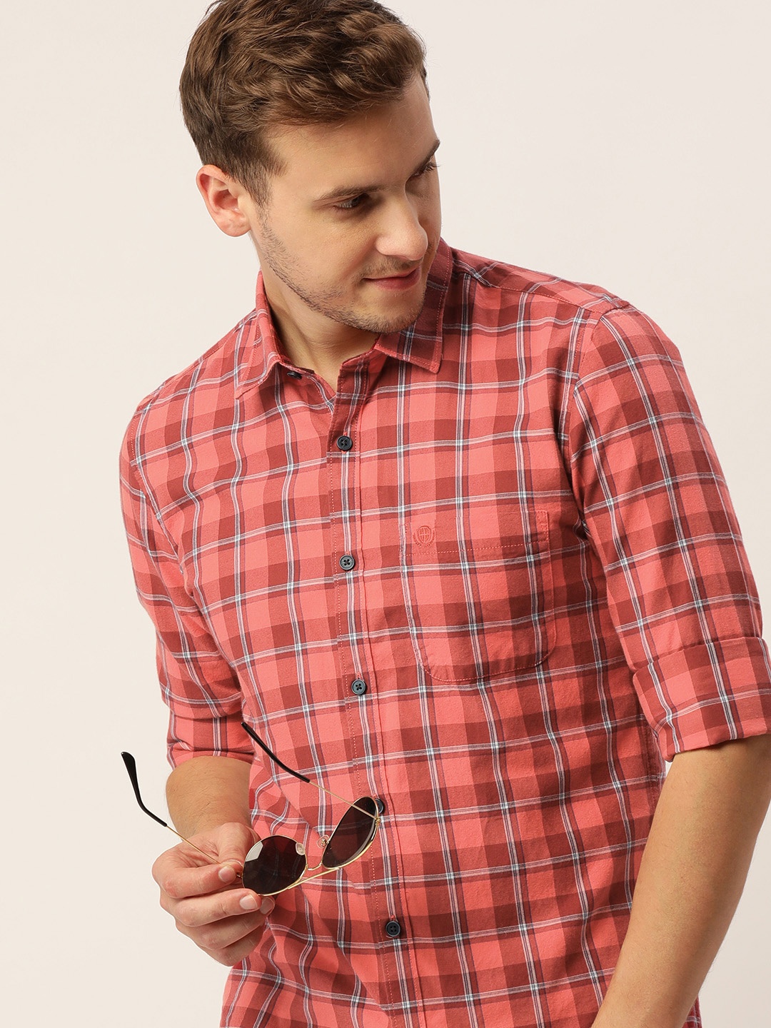 

PETER ENGLAND UNIVERSITY Men Peach & Red Super Slim Fit Checked Casual Shirt