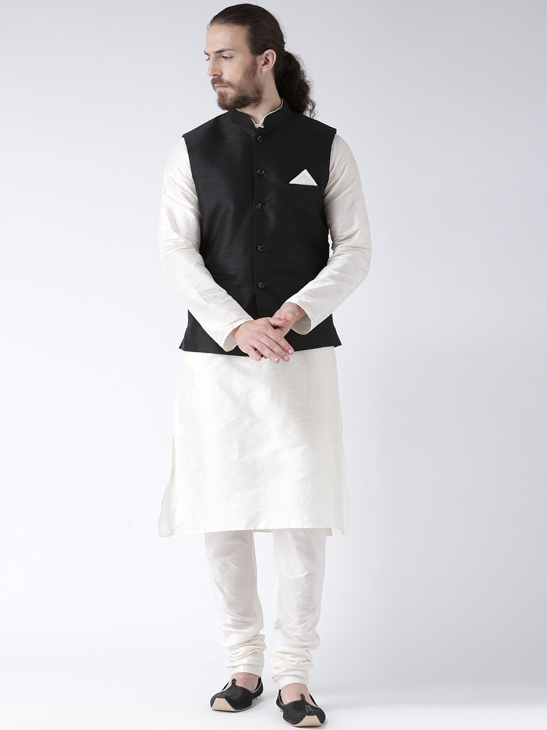 

DEYANN Men Black & White Dupion Silk Kurta With Pyjamas & Nehru Jacket