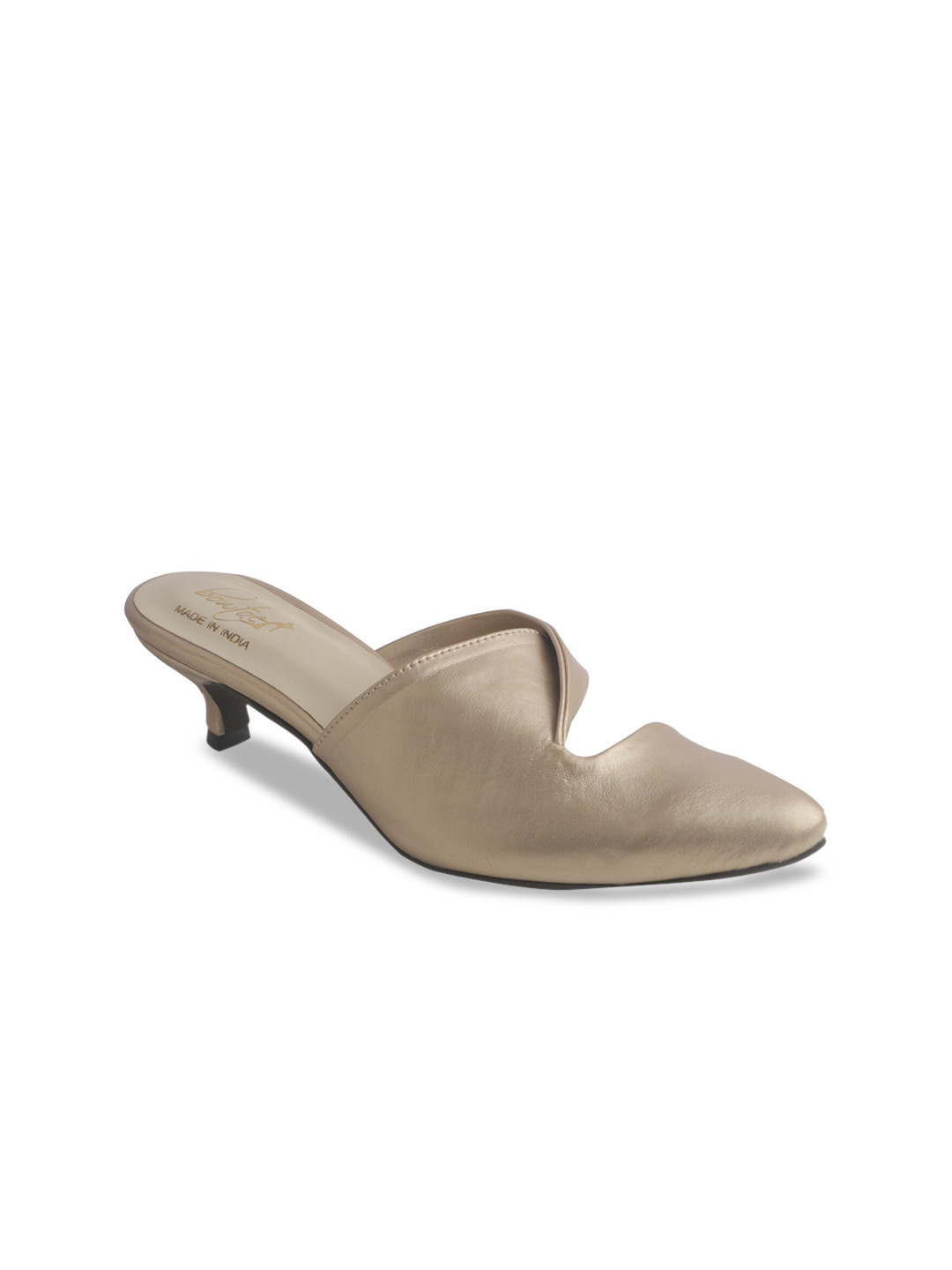 

Bowtoes Women Gold-Toned Kitten Heel Pumps