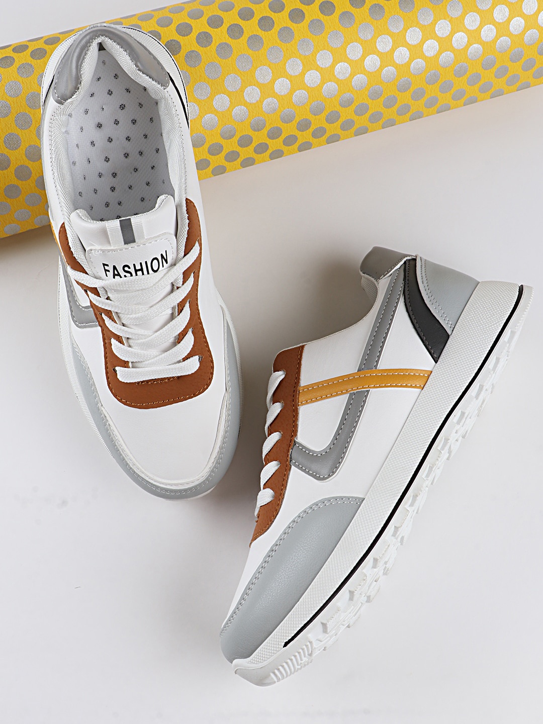 

THE WHITE POLE Women Grey Colourblocked Sneakers