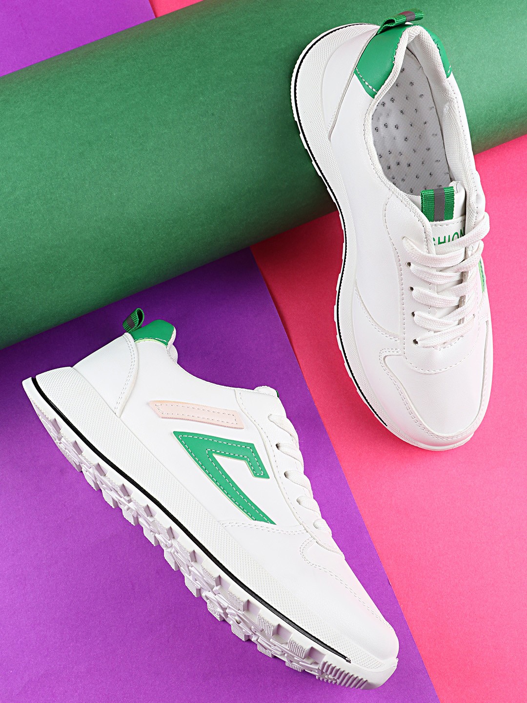 

THE WHITE POLE Women Green Sneakers