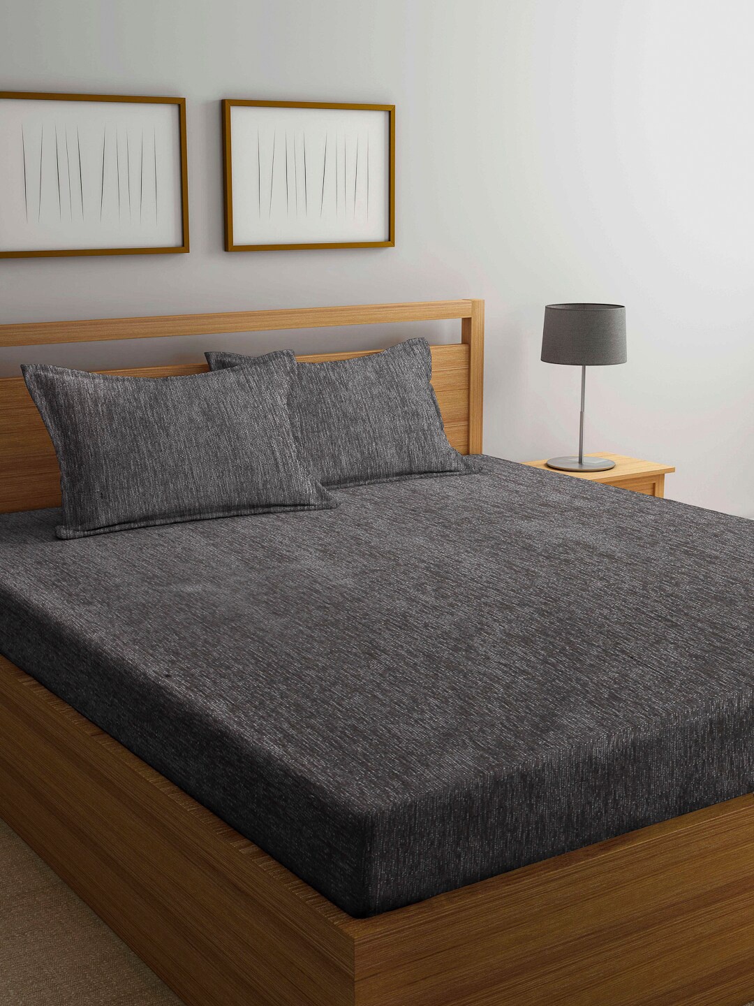 

Arrabi Grey 300 TC King Bedsheet with 2 Pillow Covers