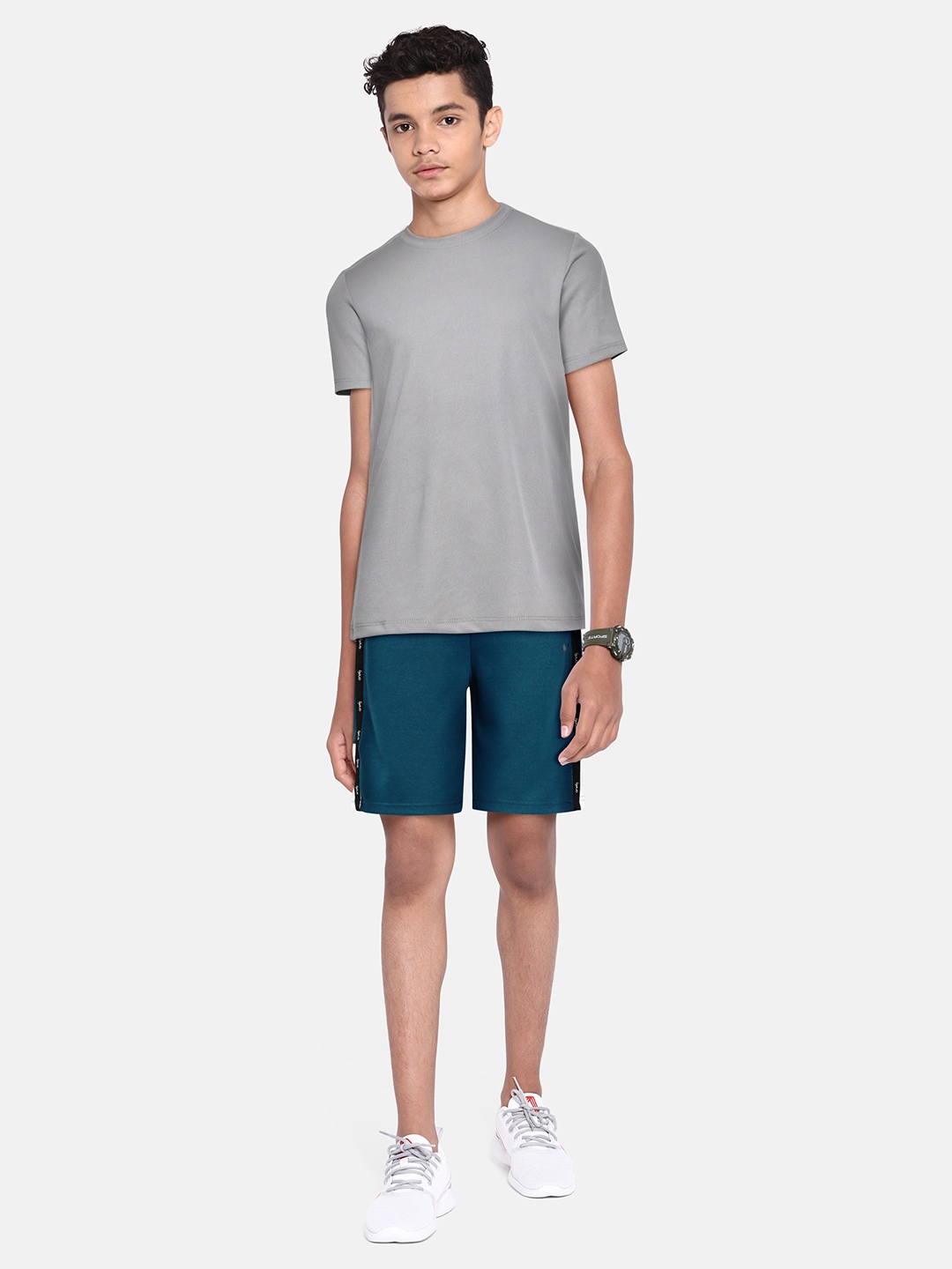 

Puma Boys Teal Blue & White one8 Virat Kohli Youth Shorts