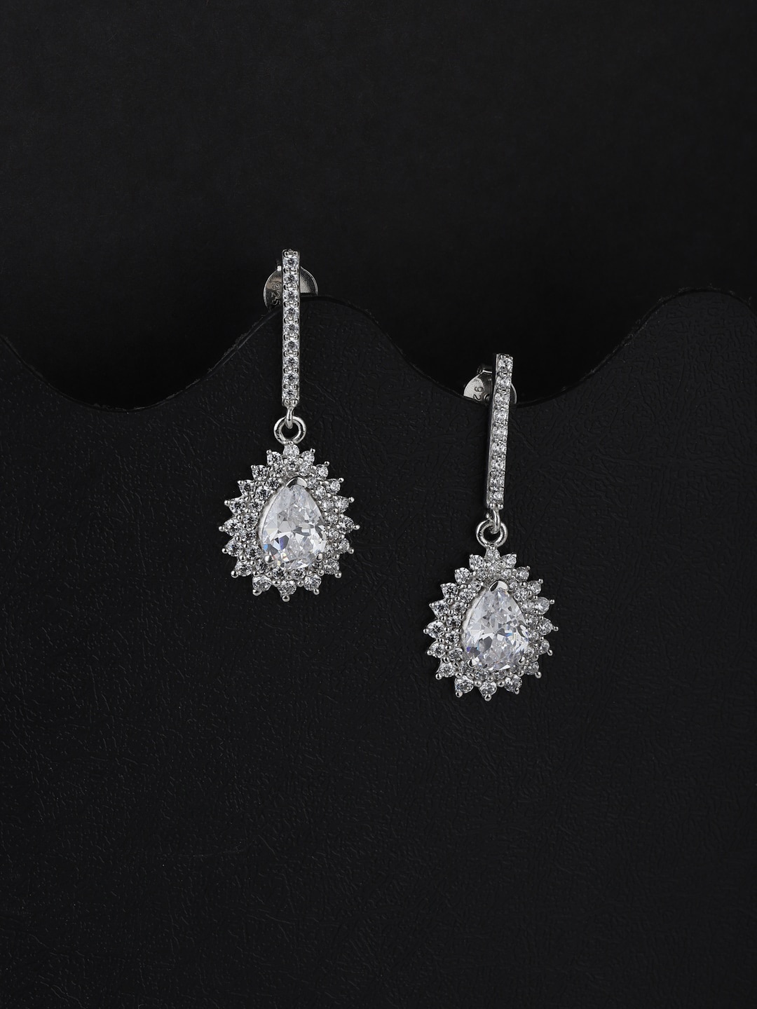 

VANBELLE 925 Sterling Silver Teardrop Shaped Drop Earrings