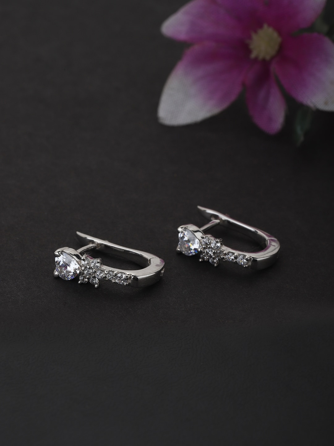 

VANBELLE 925 Sterling Silver Heart Shaped Hoop Earrings