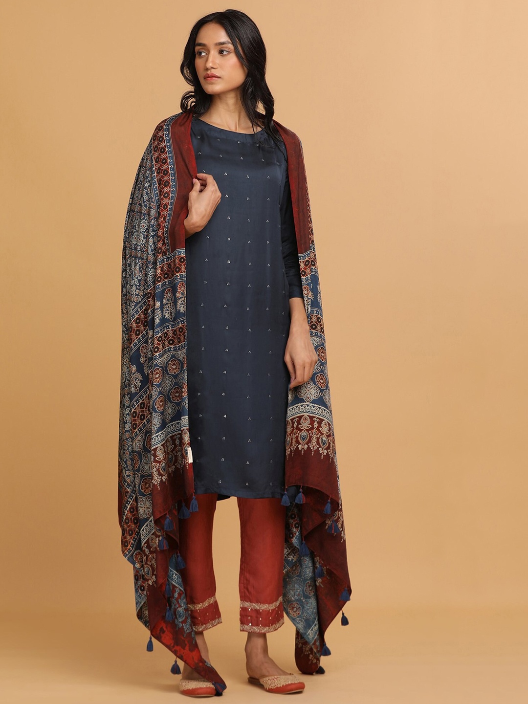 

W The Folksong Collection - Women Dark Blue Modal Satin Sequin Kurta, Navy blue