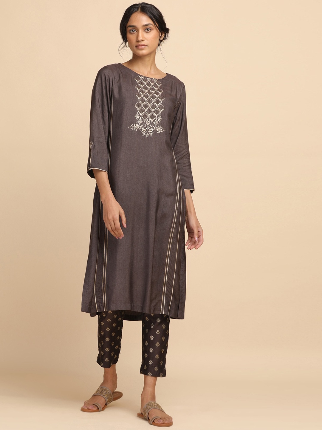 

W The Folksong Collection - Women Dark Brown Kurta In Silk Viscose Tussar
