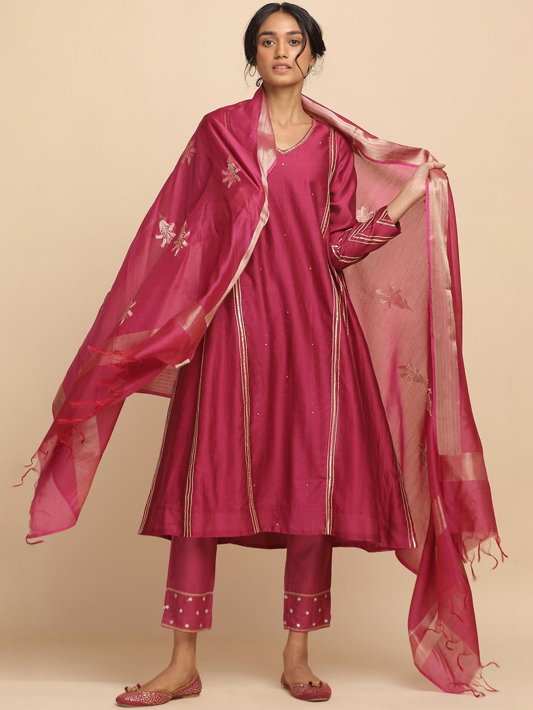 

W The Folksong Collection - Women Pink Gota Kurta In Cotton Silk